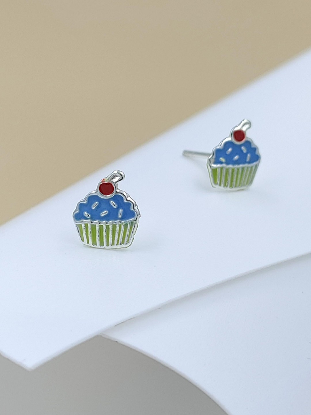 

AMONROO Contemporary Studs Earrings, Purple