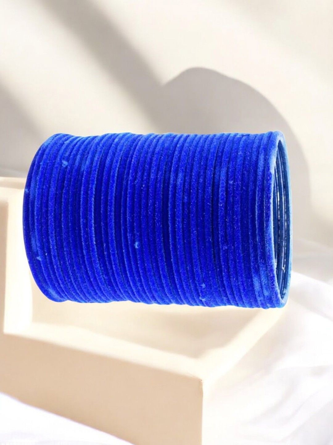 

FEMMIBELLA Set Of 36 Velvet Bangles, Blue