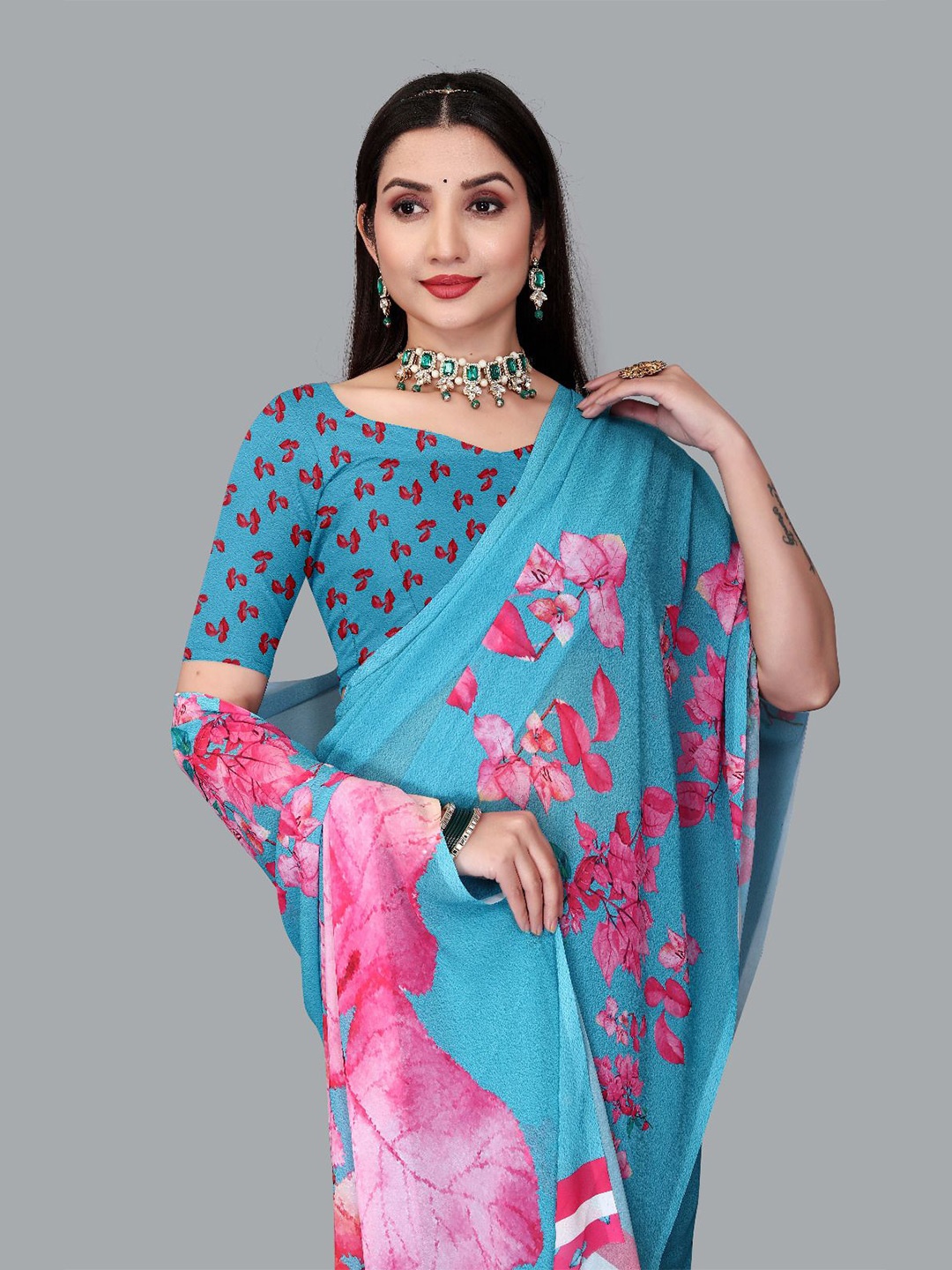 

P D Silk Mills Floral Pure Georgette Saree, Blue
