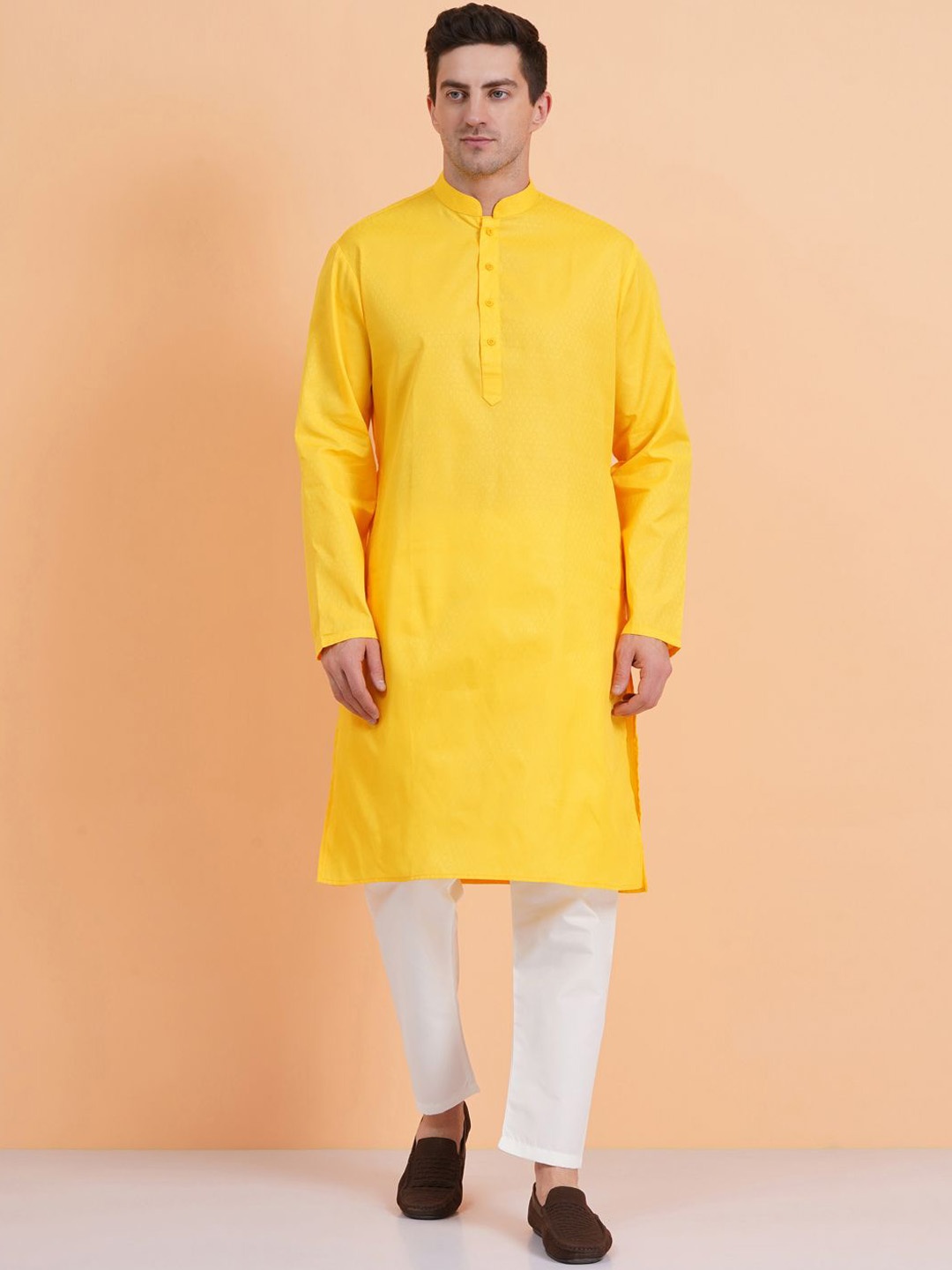 

SG LEMAN Men Regular Kurta with Pyjamas, Yellow