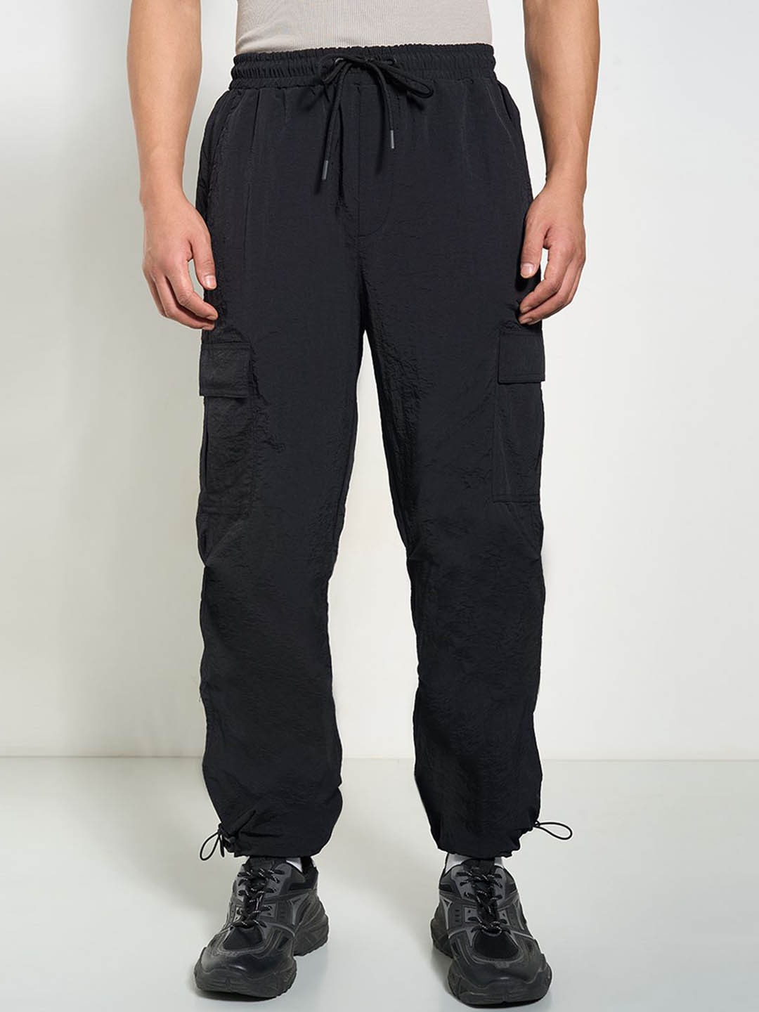 

Ajile by Pantaloons Men Mid-Rise Cargo Trousers, Black