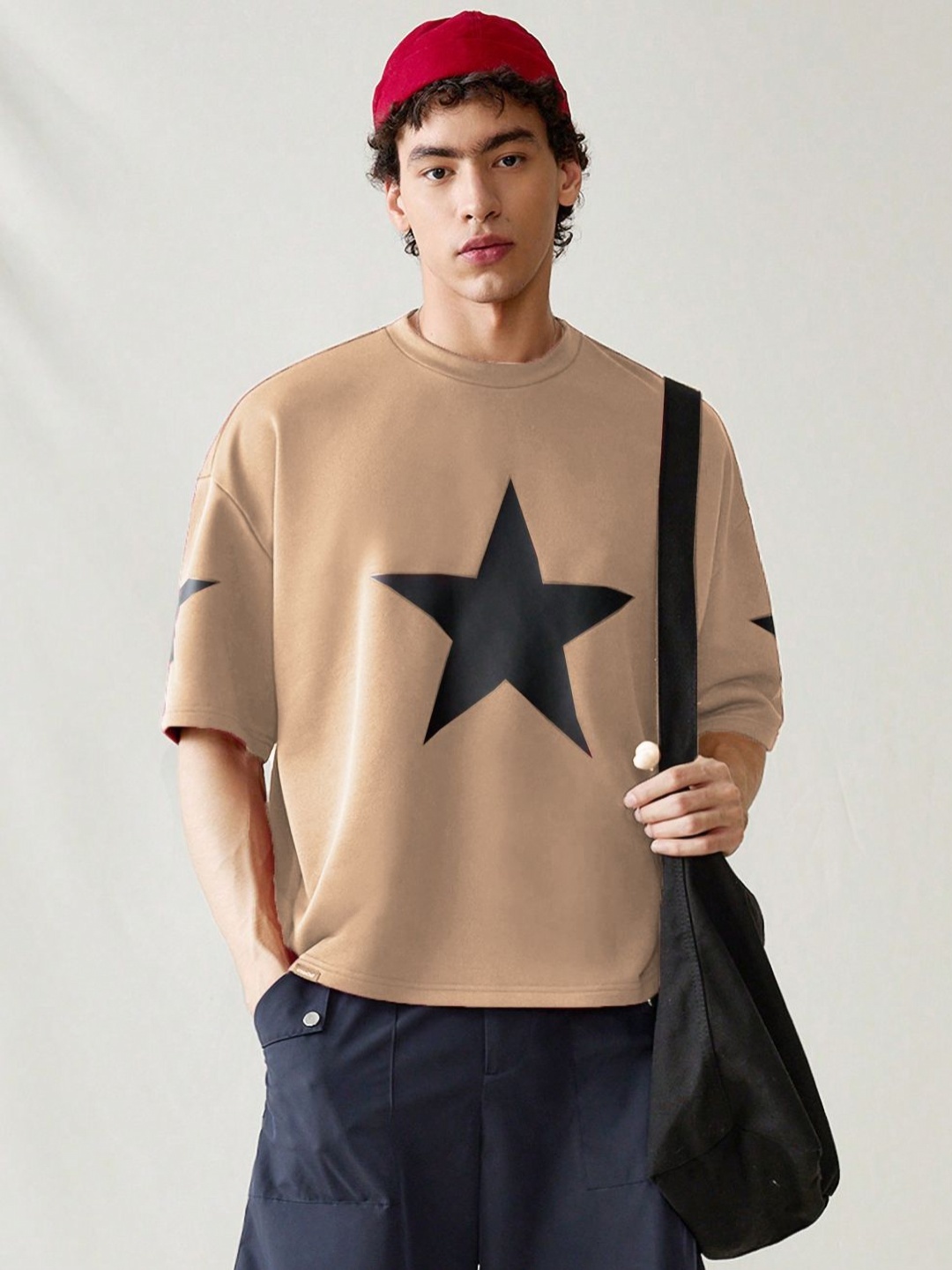 

Moda Rapido Men Printed Drop-Shoulder Sleeves Applique T-shirt, Beige
