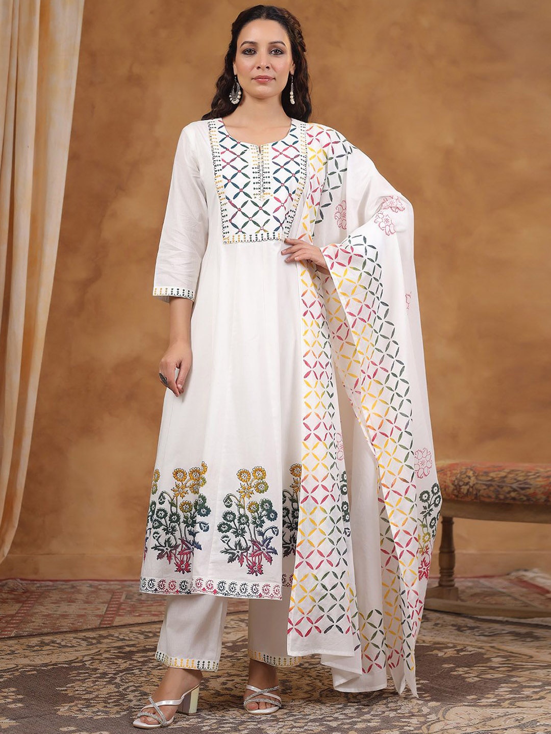 

Meena Bazaar Women Ethnic Motifs Printed Panelled Thread Work Kurta with Trousers & With Dupatta, White