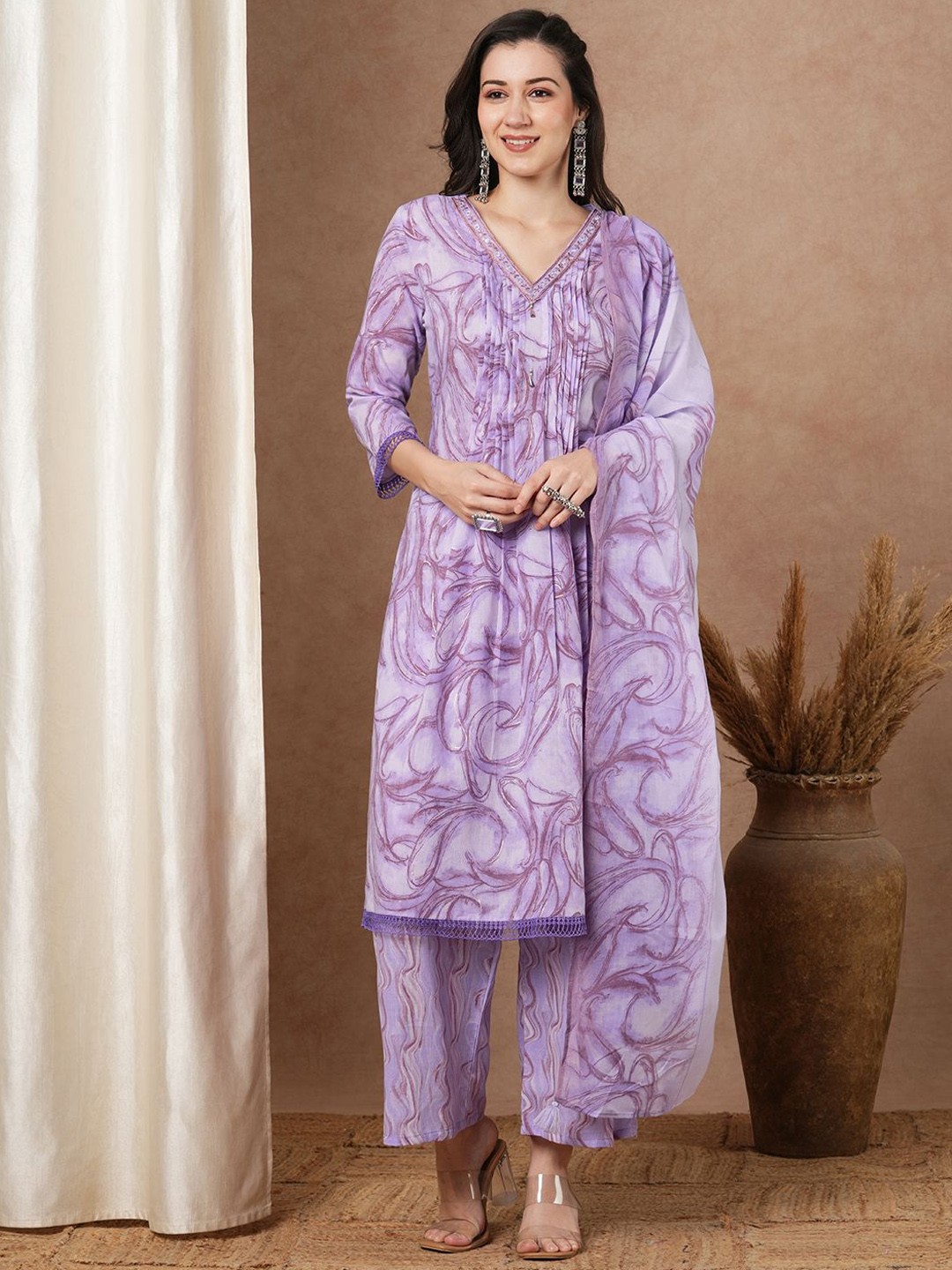 

FASHOR Women Floral Printed Regular Thread Work Pure Cotton Kurta with Trousers & With Dupatta, Lavender