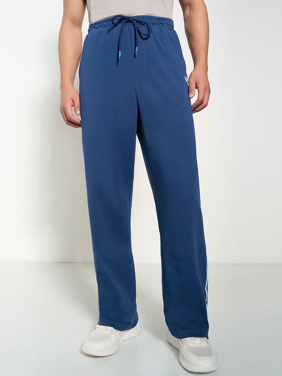 

Ajile by Pantaloons Men Relaxed-Fit Mid-Rise Track Pants, Blue