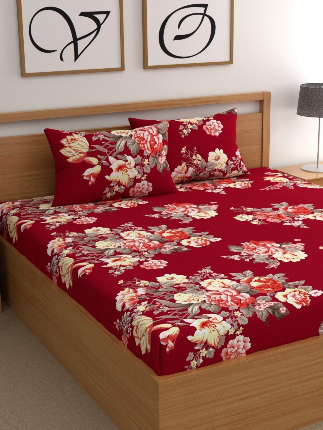 

CG HOMES Red & Beige Floral 210 TC Queen Bedsheet with 2 Pillow Covers