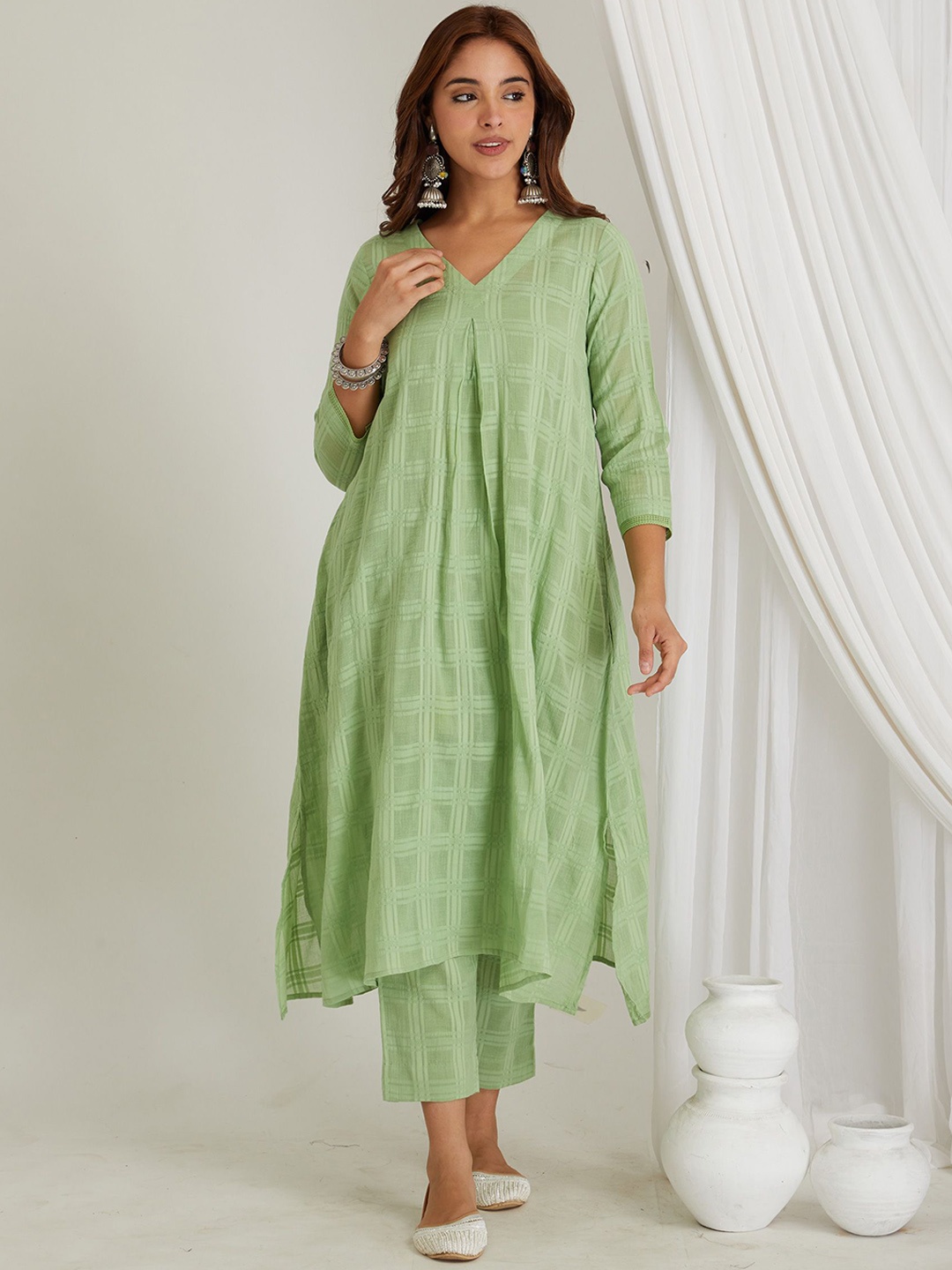 

CYAN Women Thread Work Dobby Anarkali Kurta, Green