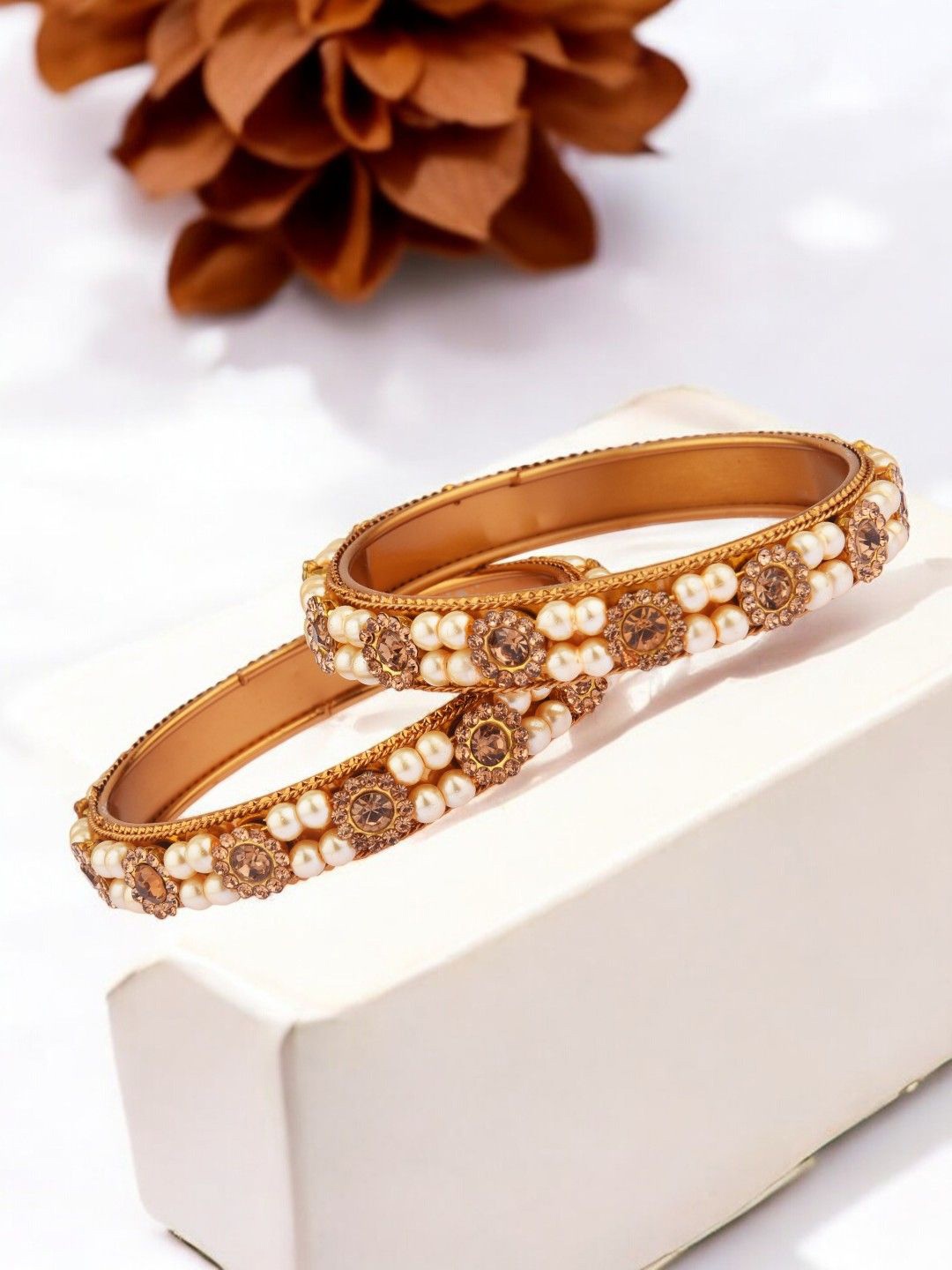 

FEMMIBELLA Set Of 2 Gold-Plated Cubic Zirconia Stone-Studded & Beaded Oxidised Bangles