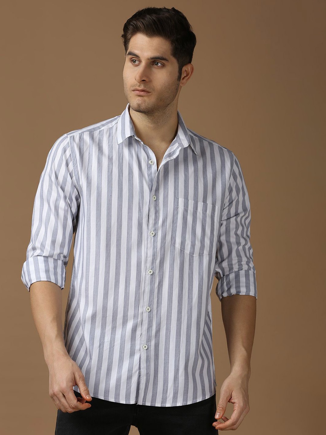 

SNX Men Tailored Fit Opaque Striped Casual Shirt, White