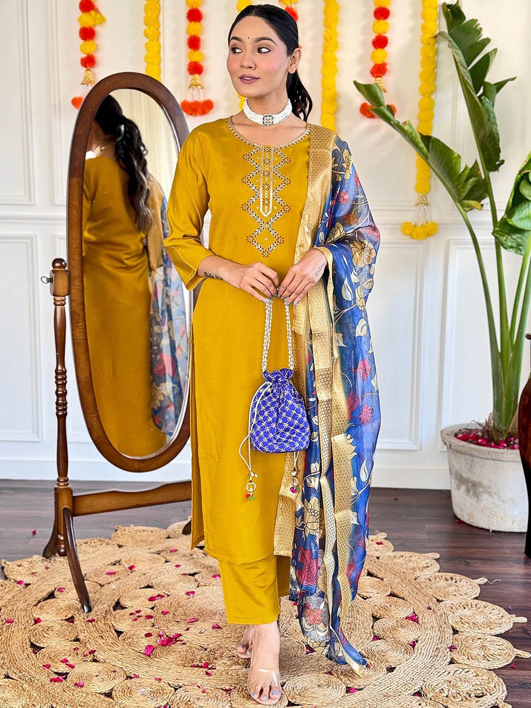 

REALLTREND Women Ethnic Motifs Embroidered Regular Kurta with Trousers & With Dupatta, Mustard