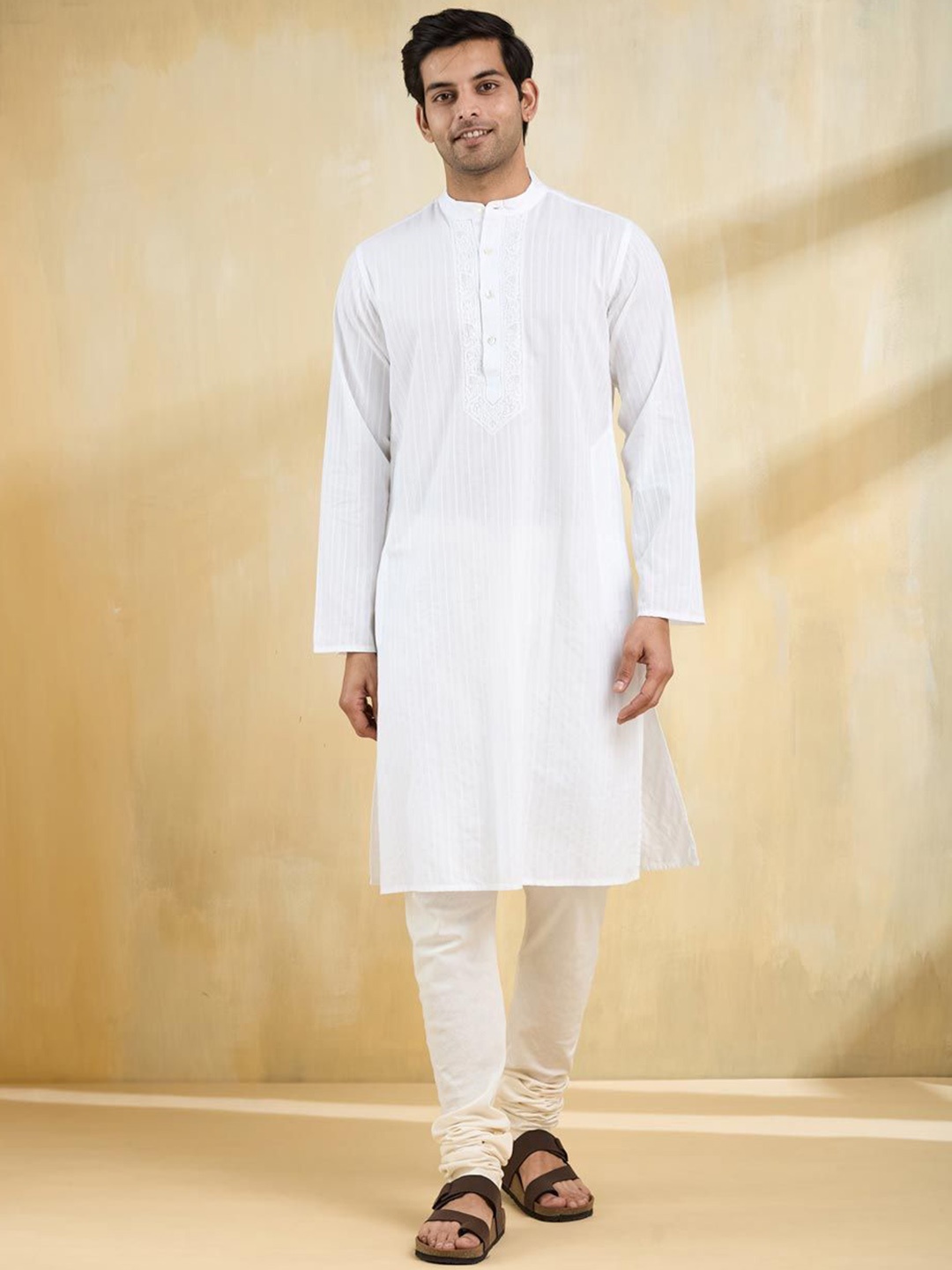 

Fabindia Men Embroidered Thread Work Kurta, White