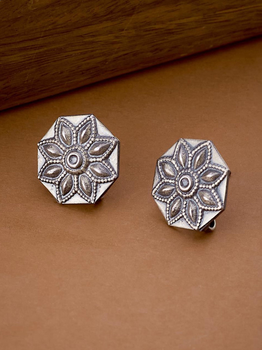 

Fabindia Contemporary Studs Earrings, Silver