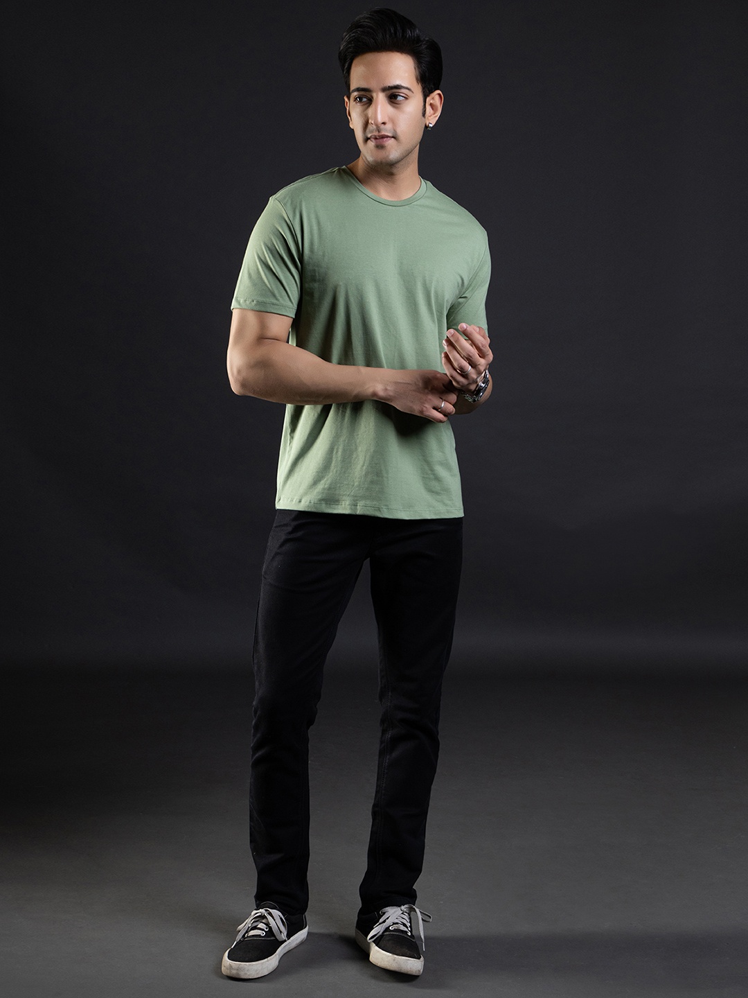 

Ghumakkad Half Sleeve Round Neck Sports T shirt, Sea green