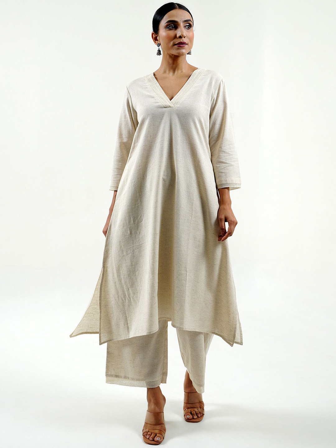 

CYAN Women Kurta, Off white