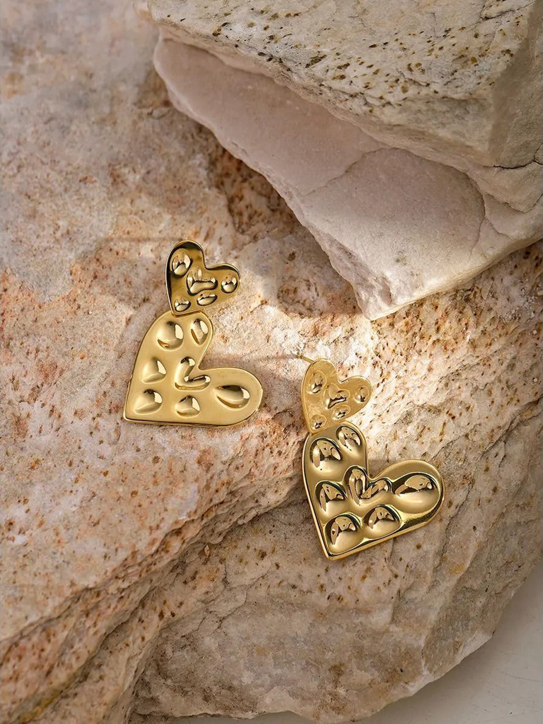 

DressBerry Heart Shaped Drop Earrings, Gold