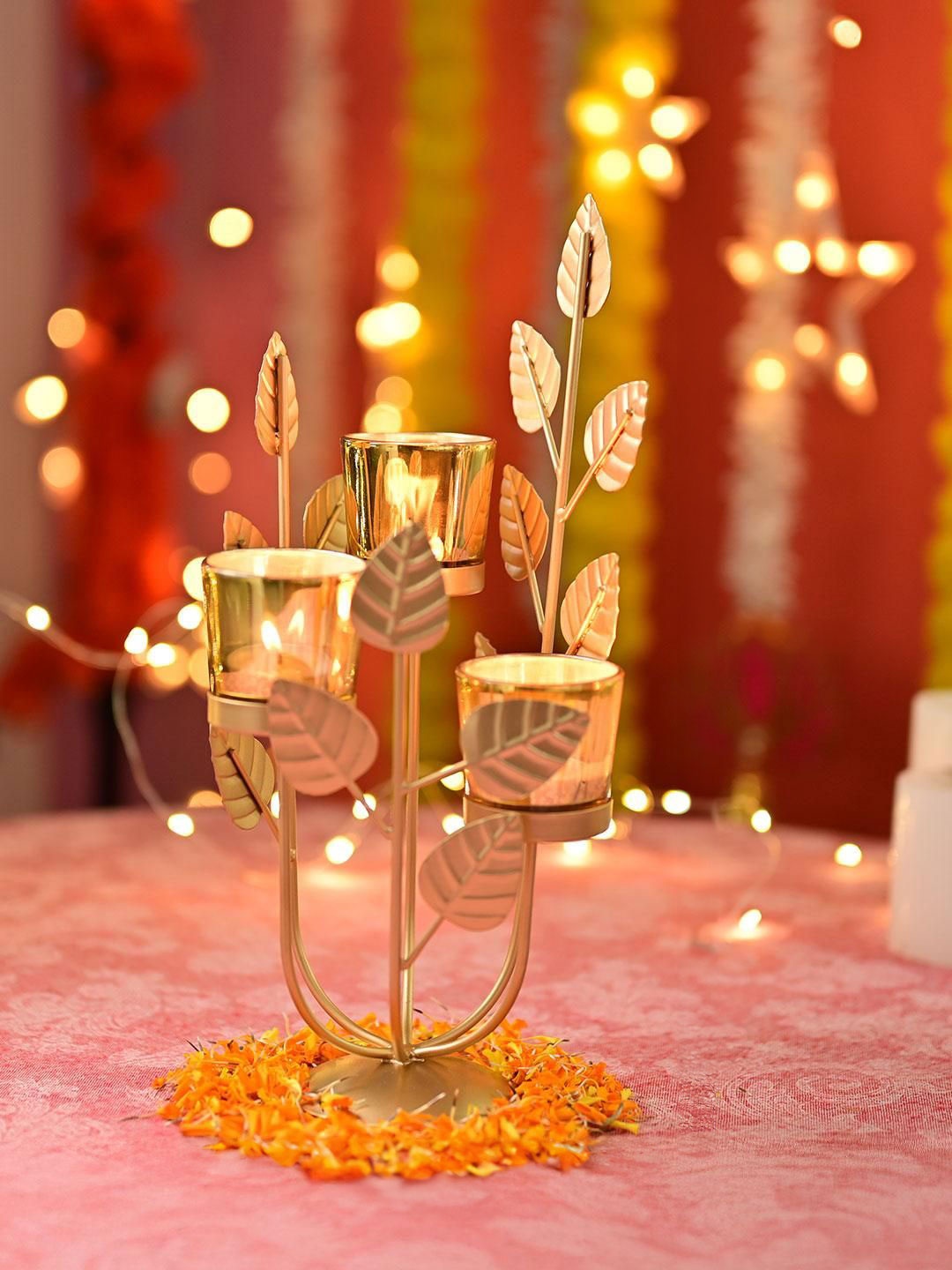 

MARKET99 Gold-Toned Candle Holder