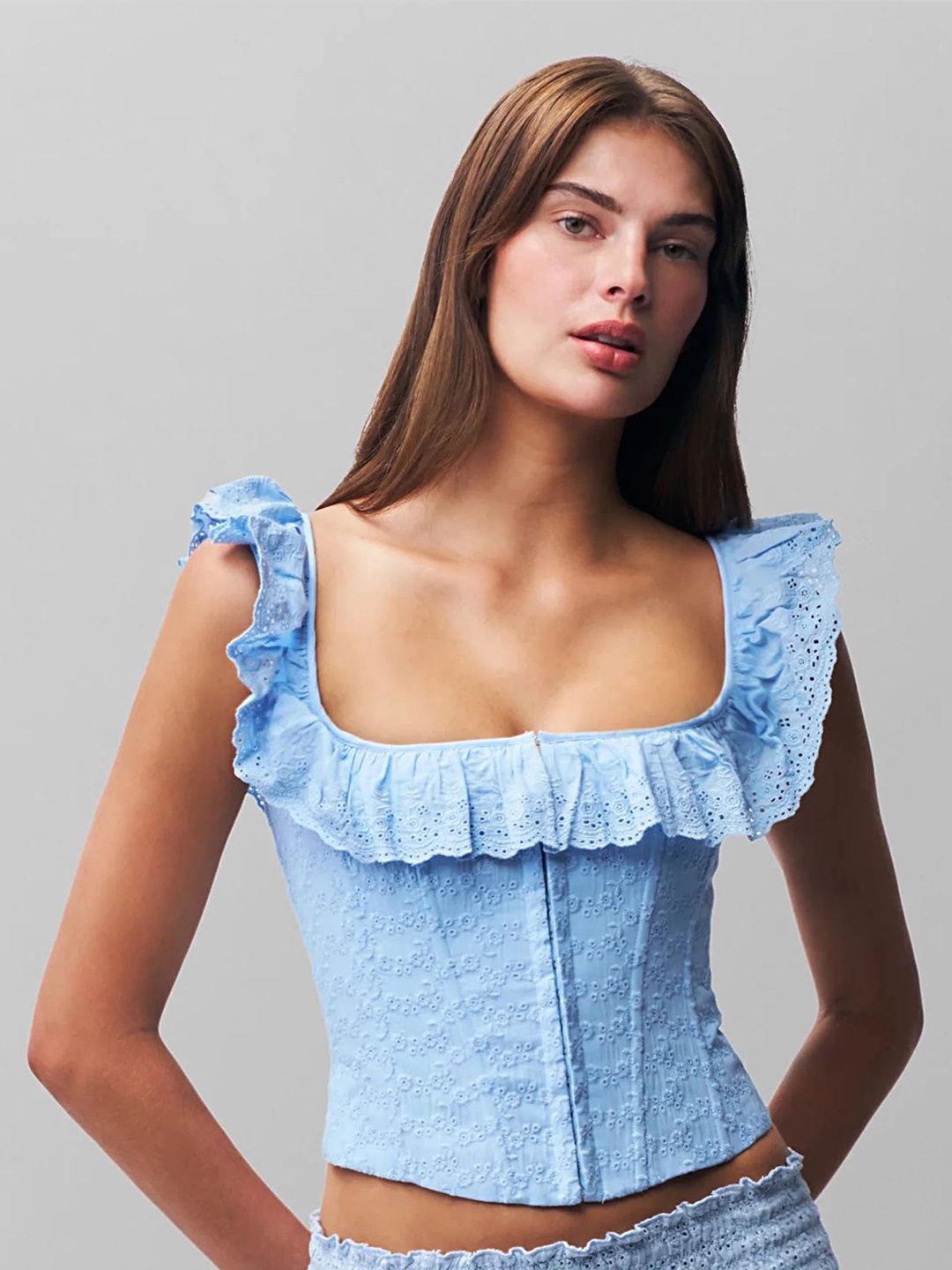

LULU & SKY Crop Top, Blue