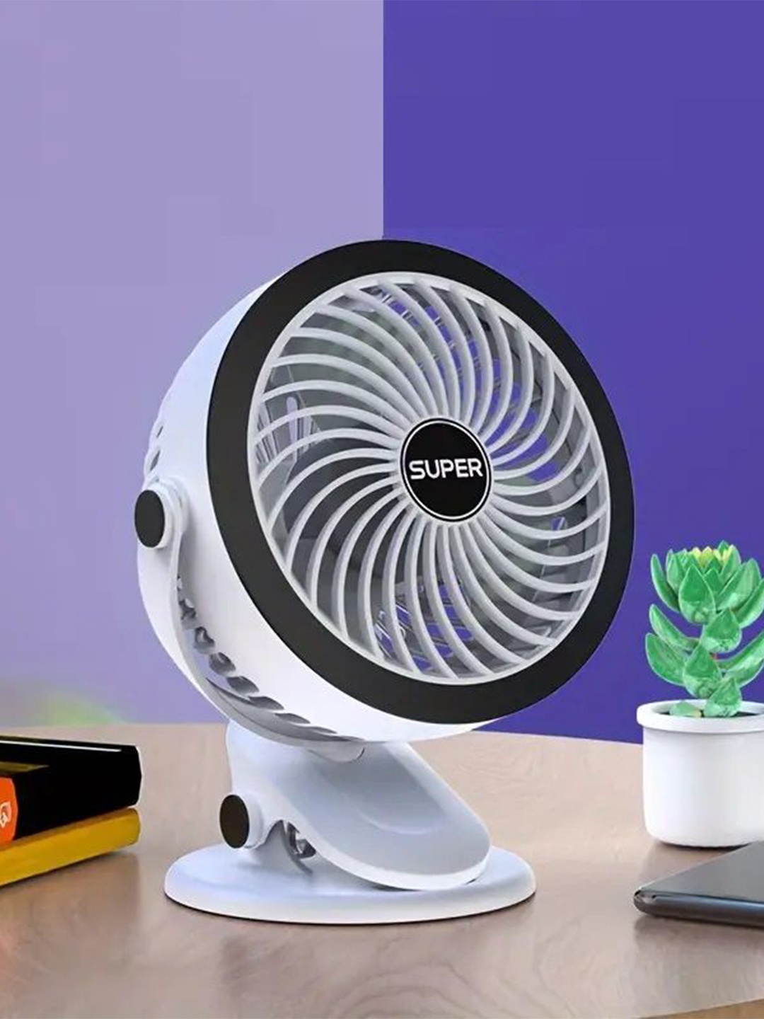 

Sasimo Black Portable and Rechargable 3 Blades Table Fan