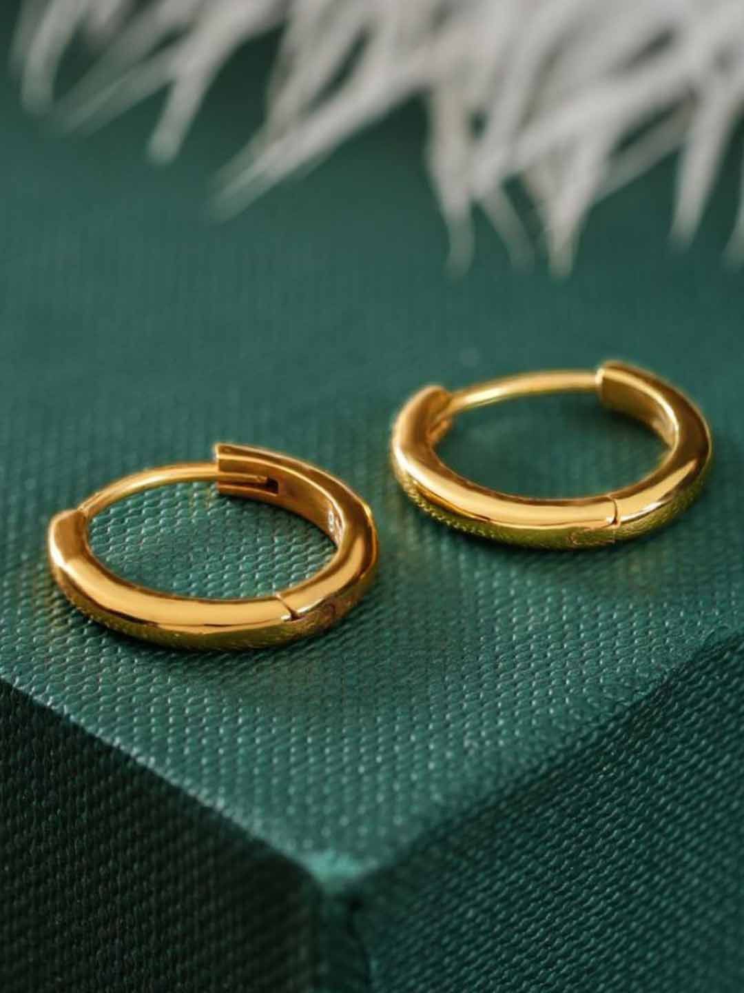 

Soraya Luxe 925 Sterling Silver Classic 18K Gold Plated Hoop Earrings