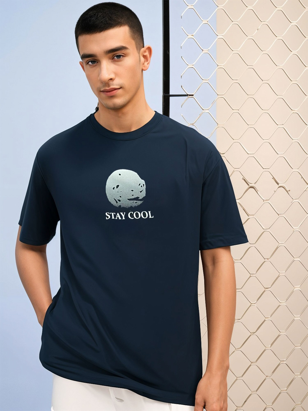 

MACK JONNEY Men Printed Applique T-shirt, Navy blue