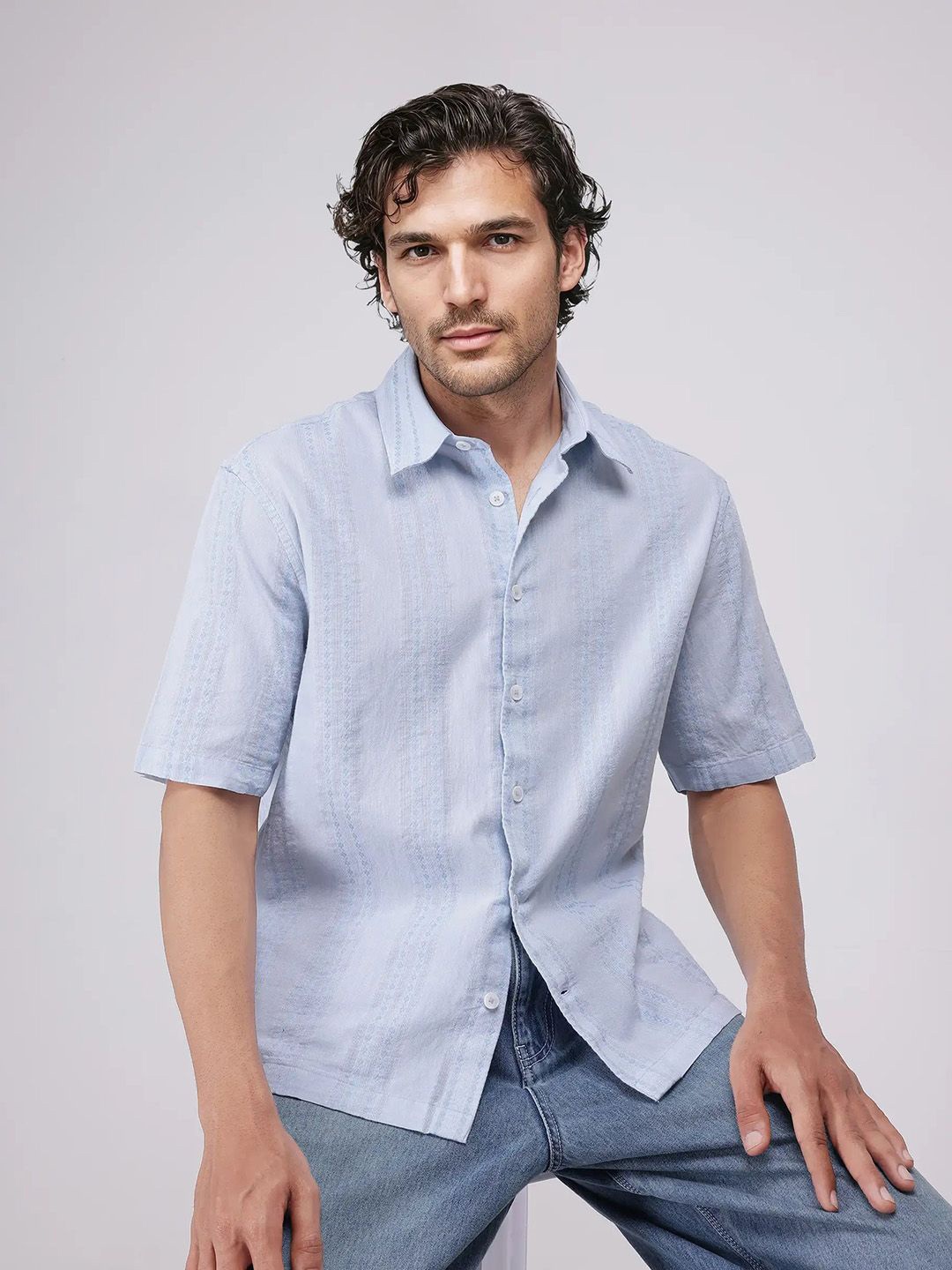 

RARE RABBIT Men Comfort Boxy Opaque Striped Casual Shirt, Blue