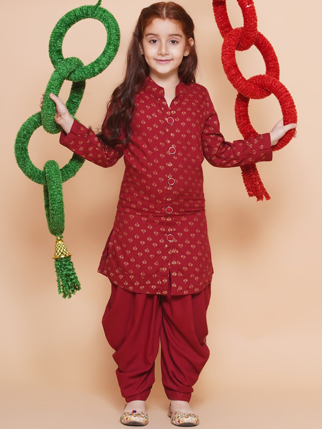 

Kidotsav Girls Ethnic Motifs Printed Regular Kurta with Dhoti Pants, Red
