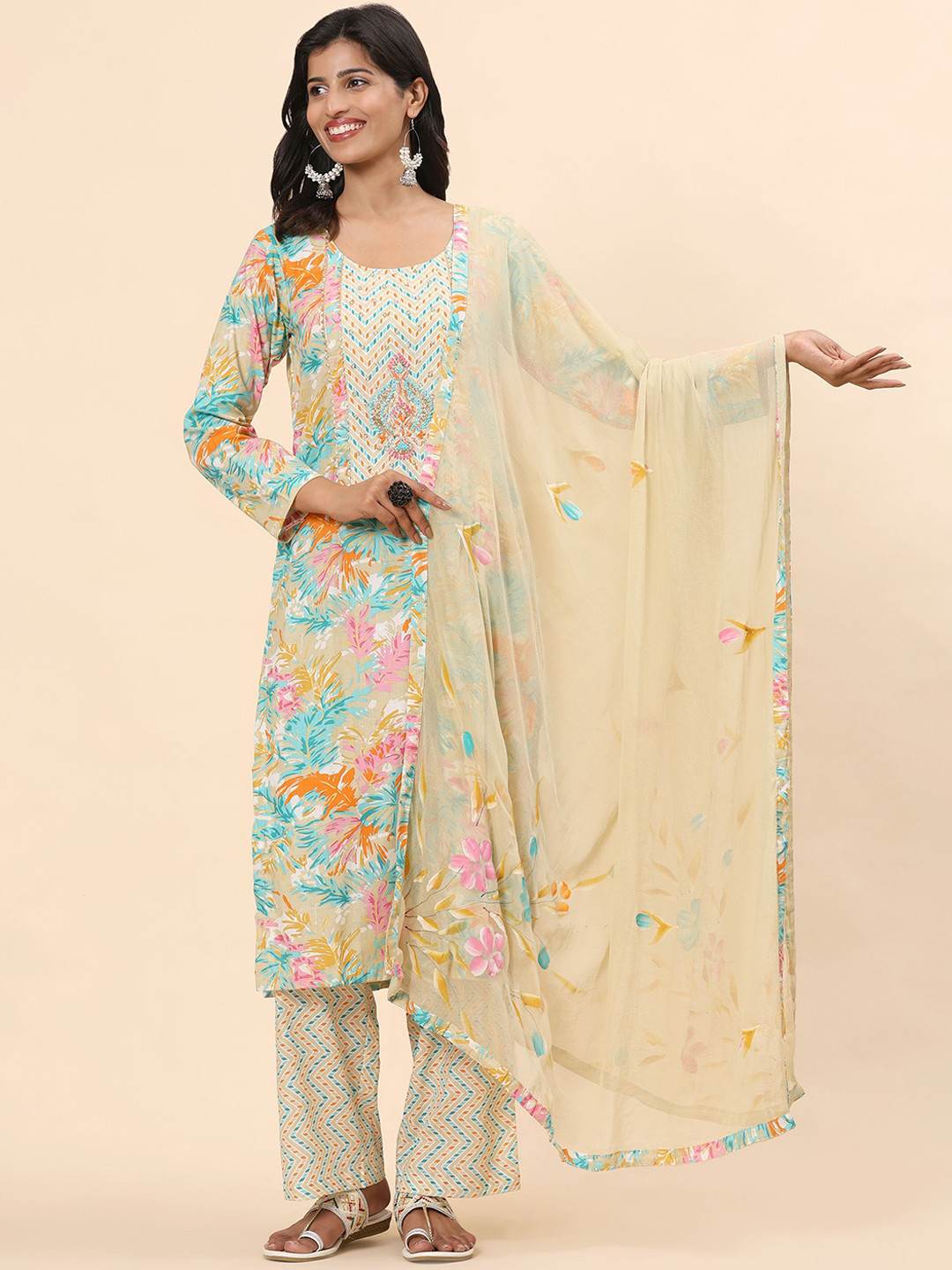 

Mamicha Women Floral Printed Regular Pure Cotton Kurta with Trousers & With Dupatta, Beige