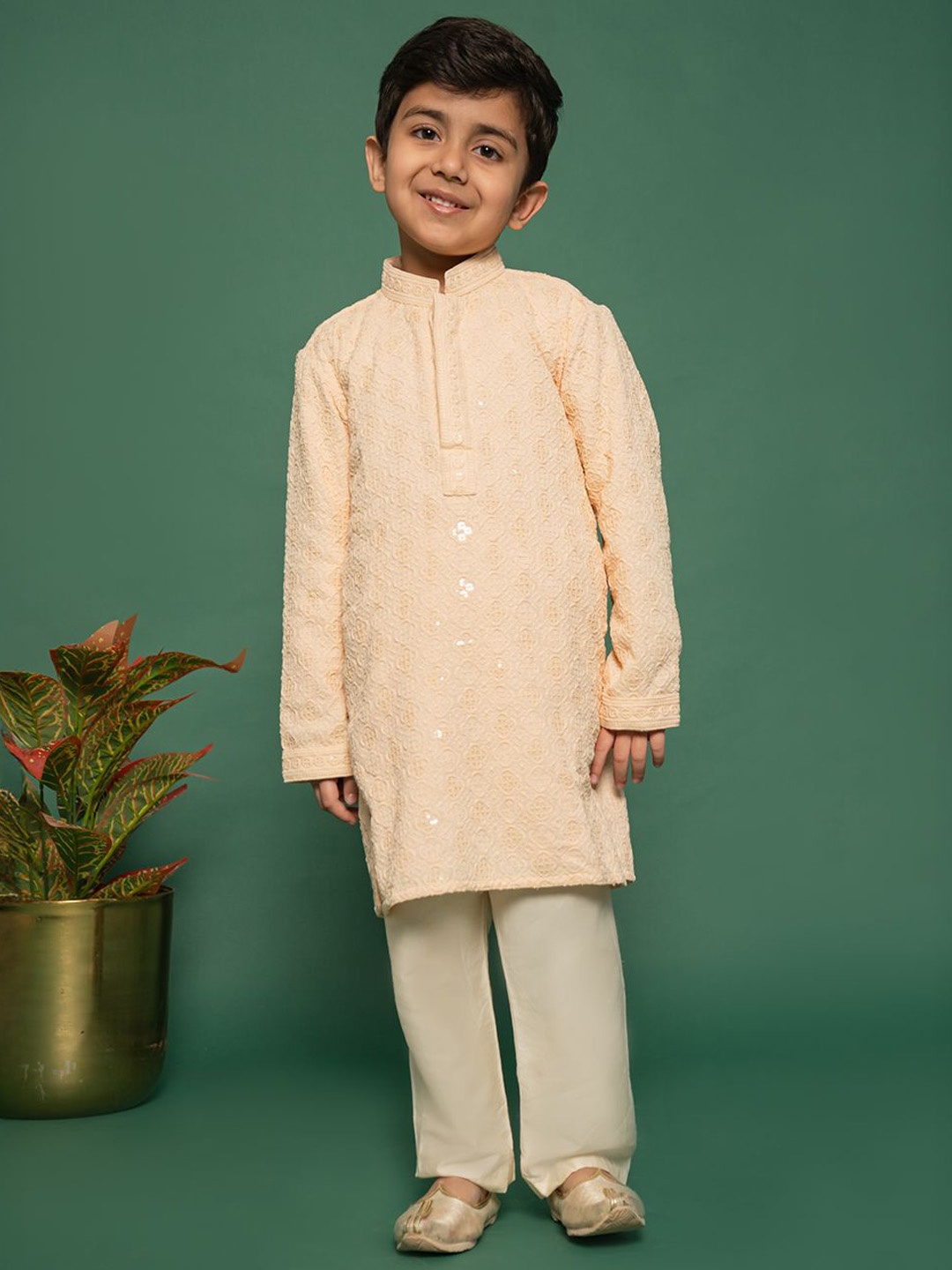 

VASTRAMAY Boys Embroidered Regular Thread Work Kurta with Pyjamas, Peach