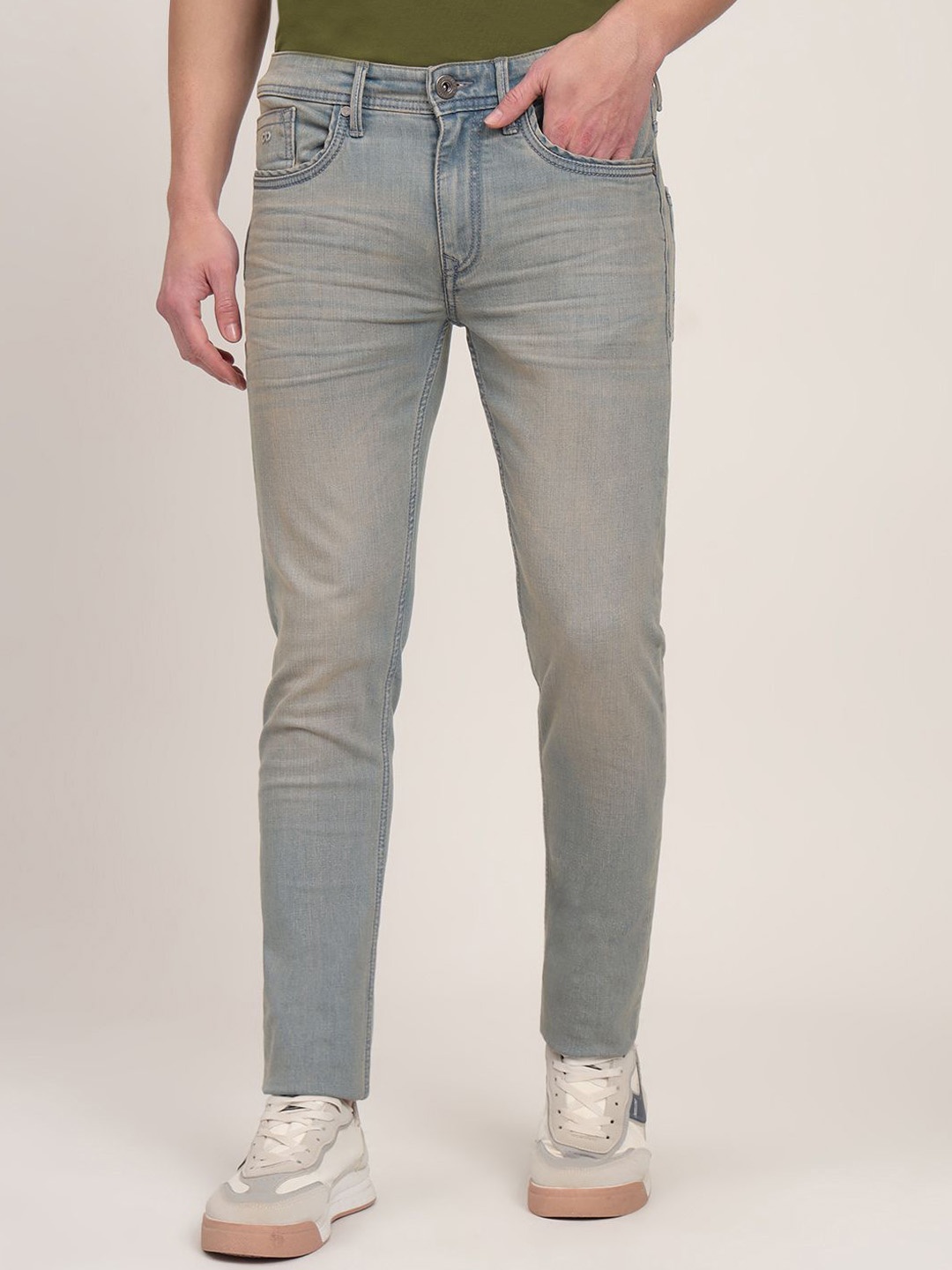 

JADE BLUE Men Slim Fit Light Fade Jeans