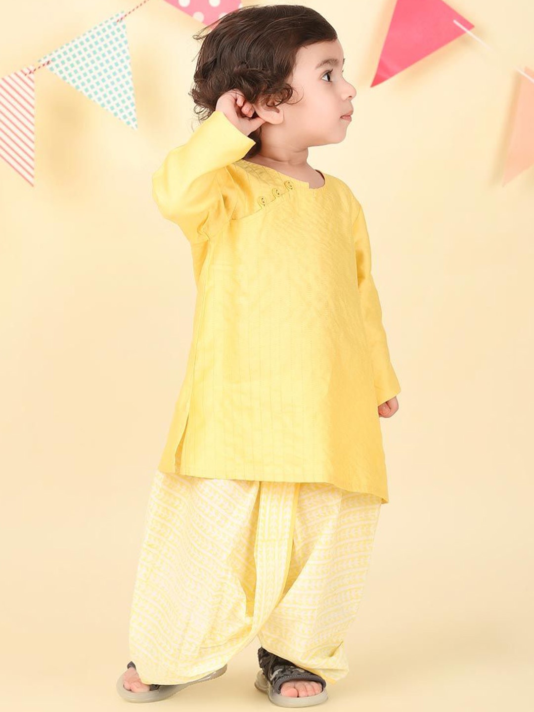 

Fabindia Boys Ethnic Motifs Regular Kurta with Dhoti Pants, Yellow