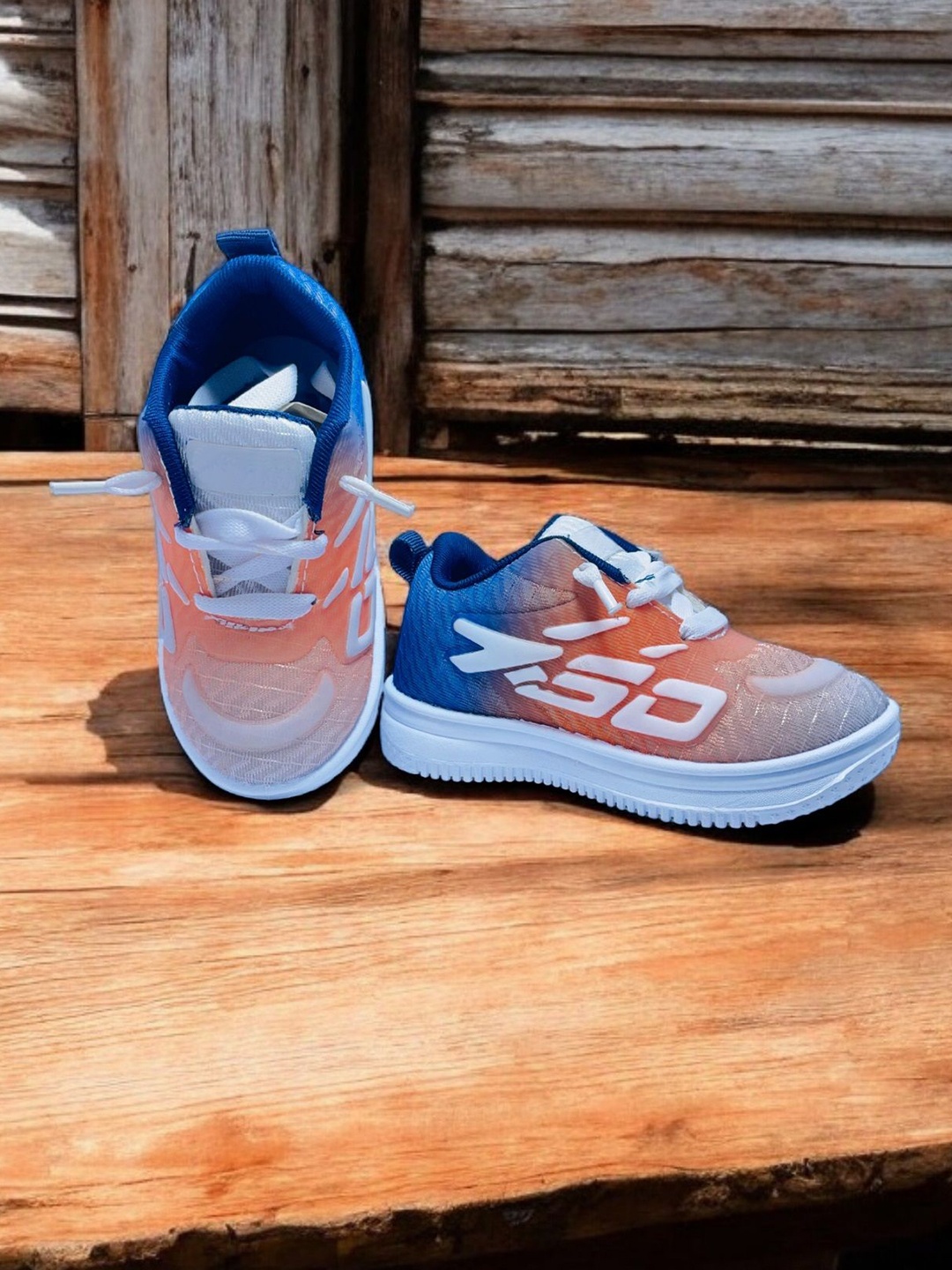

FABBMATE Unisex Kids Printed Sneakers, Orange