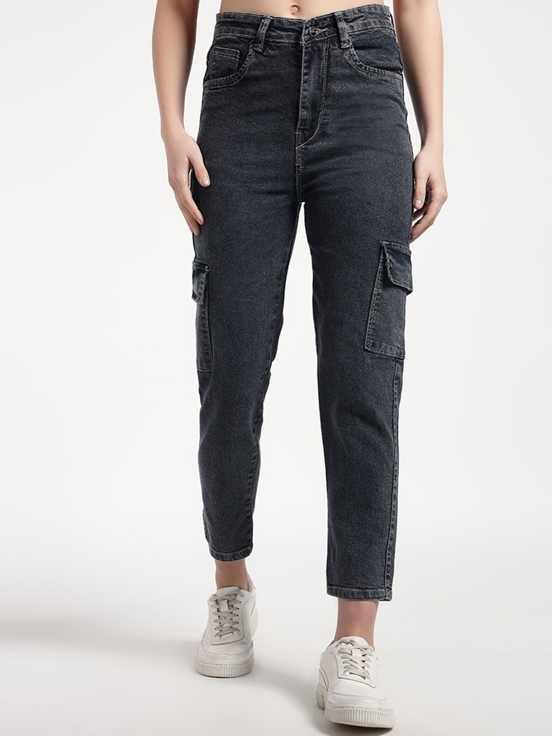 

The Roadster Lifestyle Co Women Pure Cotton Mom Fit Cargo Jeans, Black