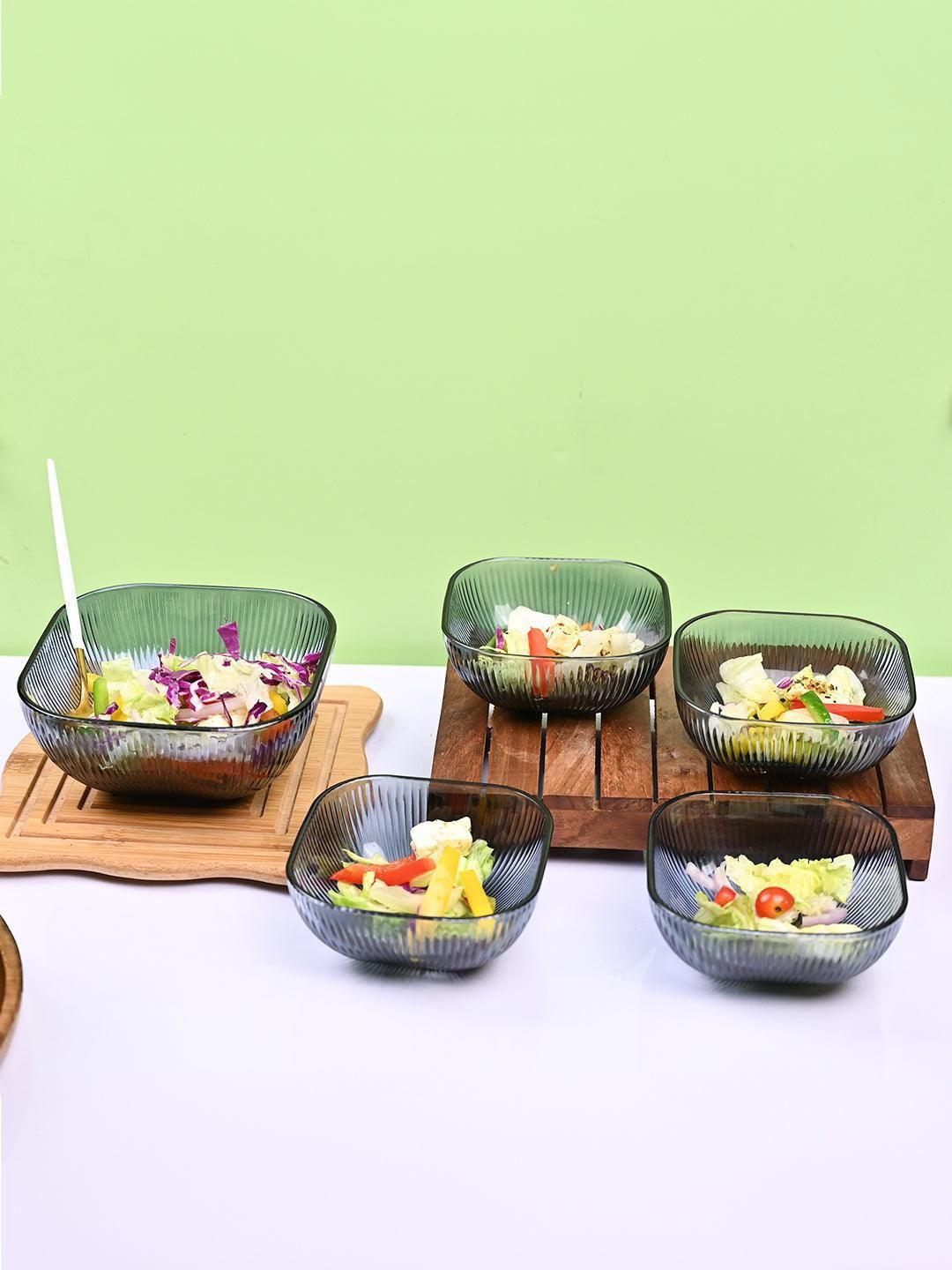 

MARKET99 Grey Glass Pudding Set of 5 - Square Sophistication