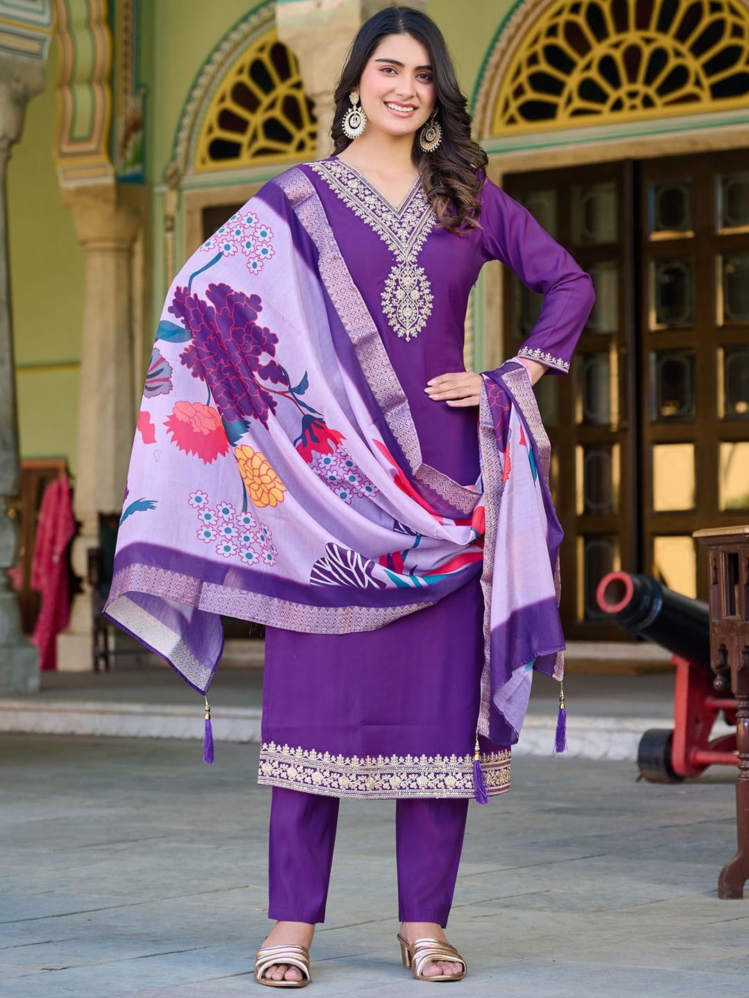 

Moda Rapido Women Ethnic Motifs Embroidered Regular Sequinned Kurta with Trousers & With Dupatta, Purple
