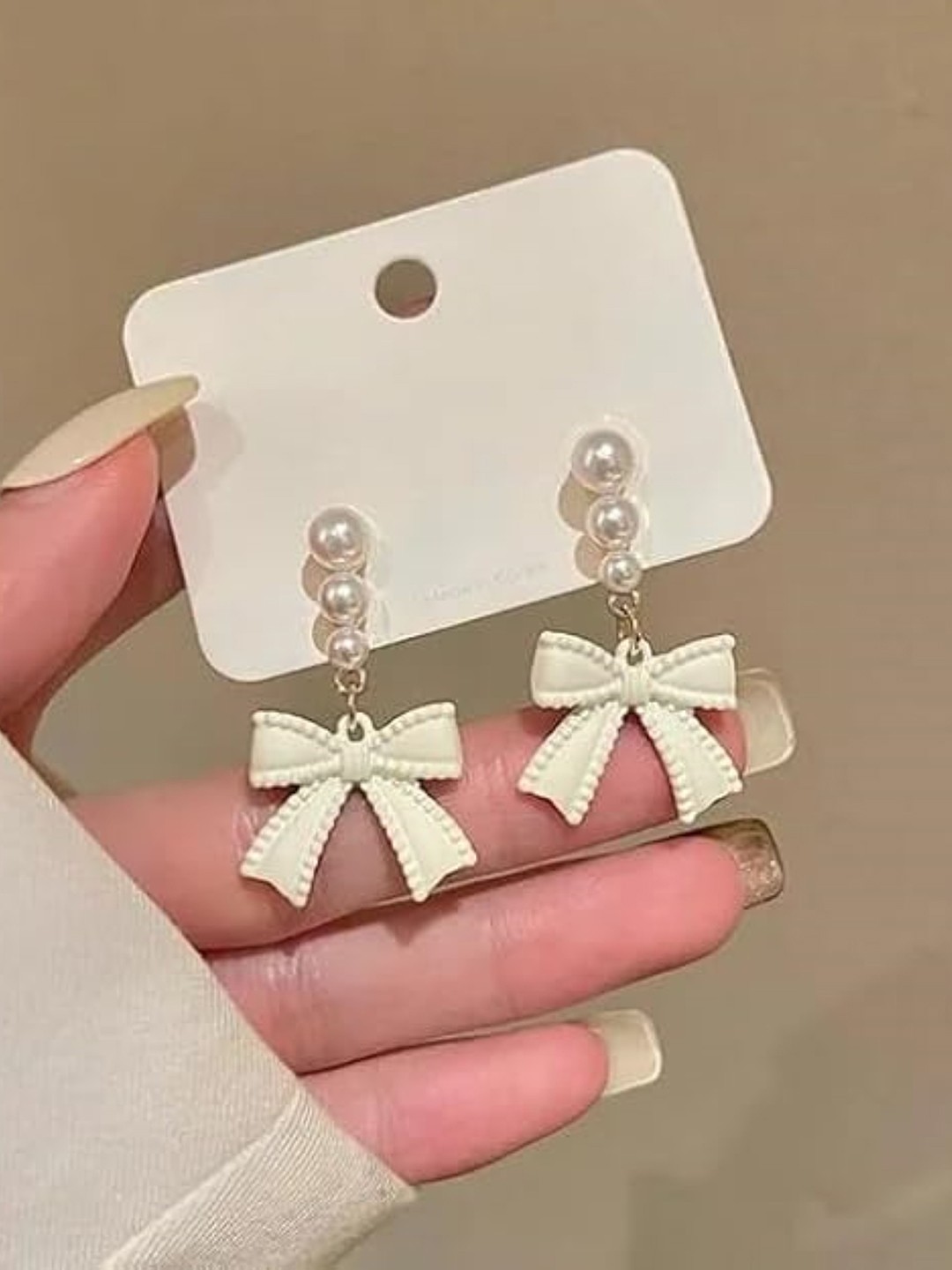 

SUBHAGALANKAR Contemporary Drop Earrings, White