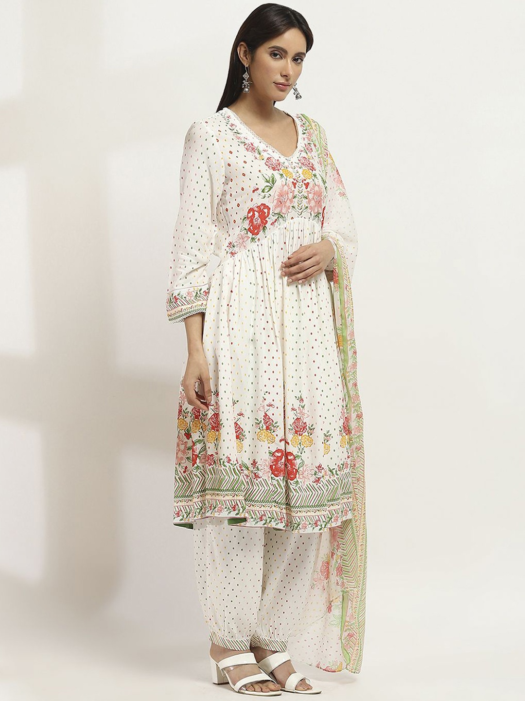

Rangriti Women Floral Printed Empire Kurta with Trousers & With Dupatta, White