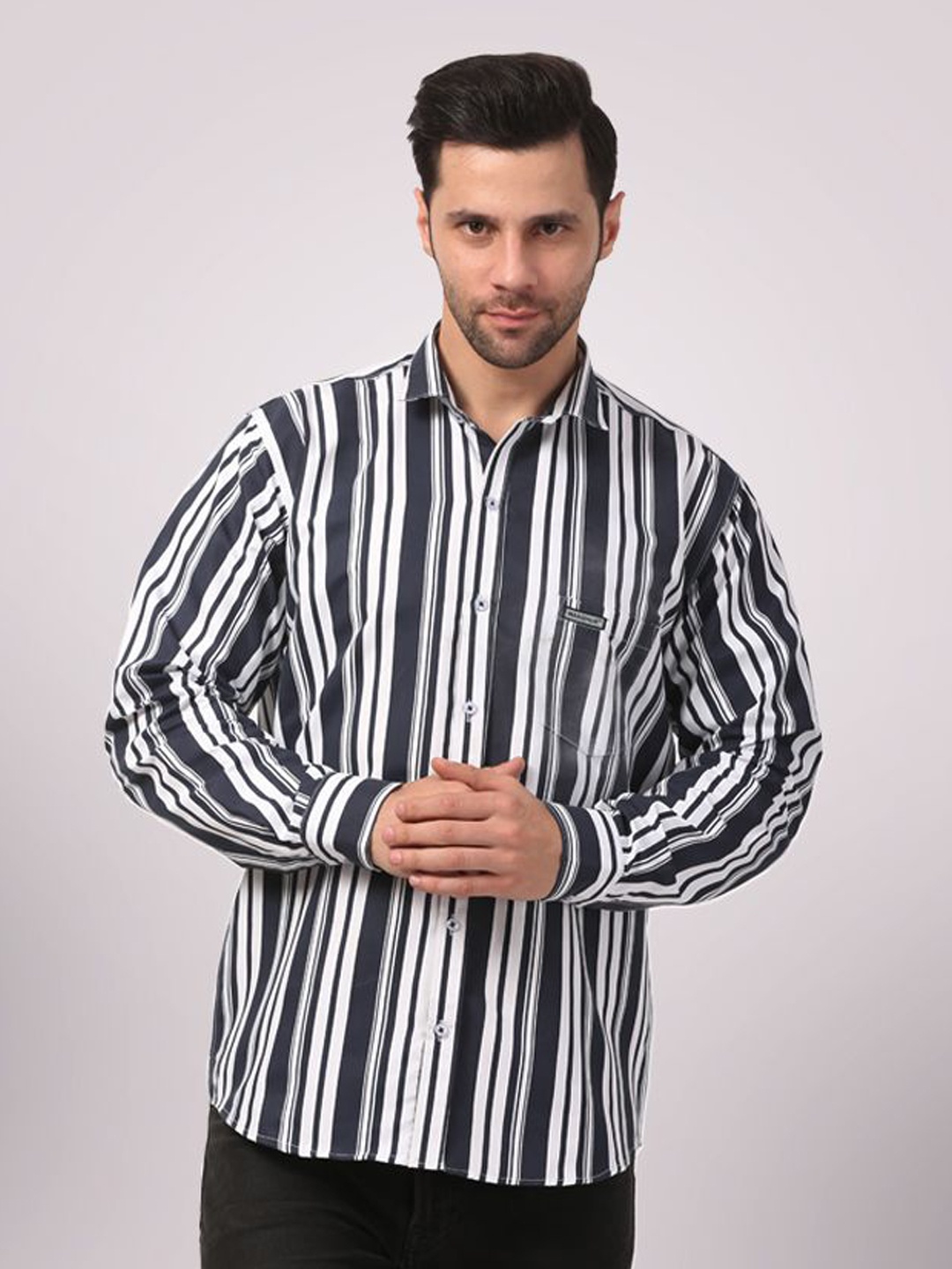 

CLUBWIN Men Checked Casual Shirt, Black