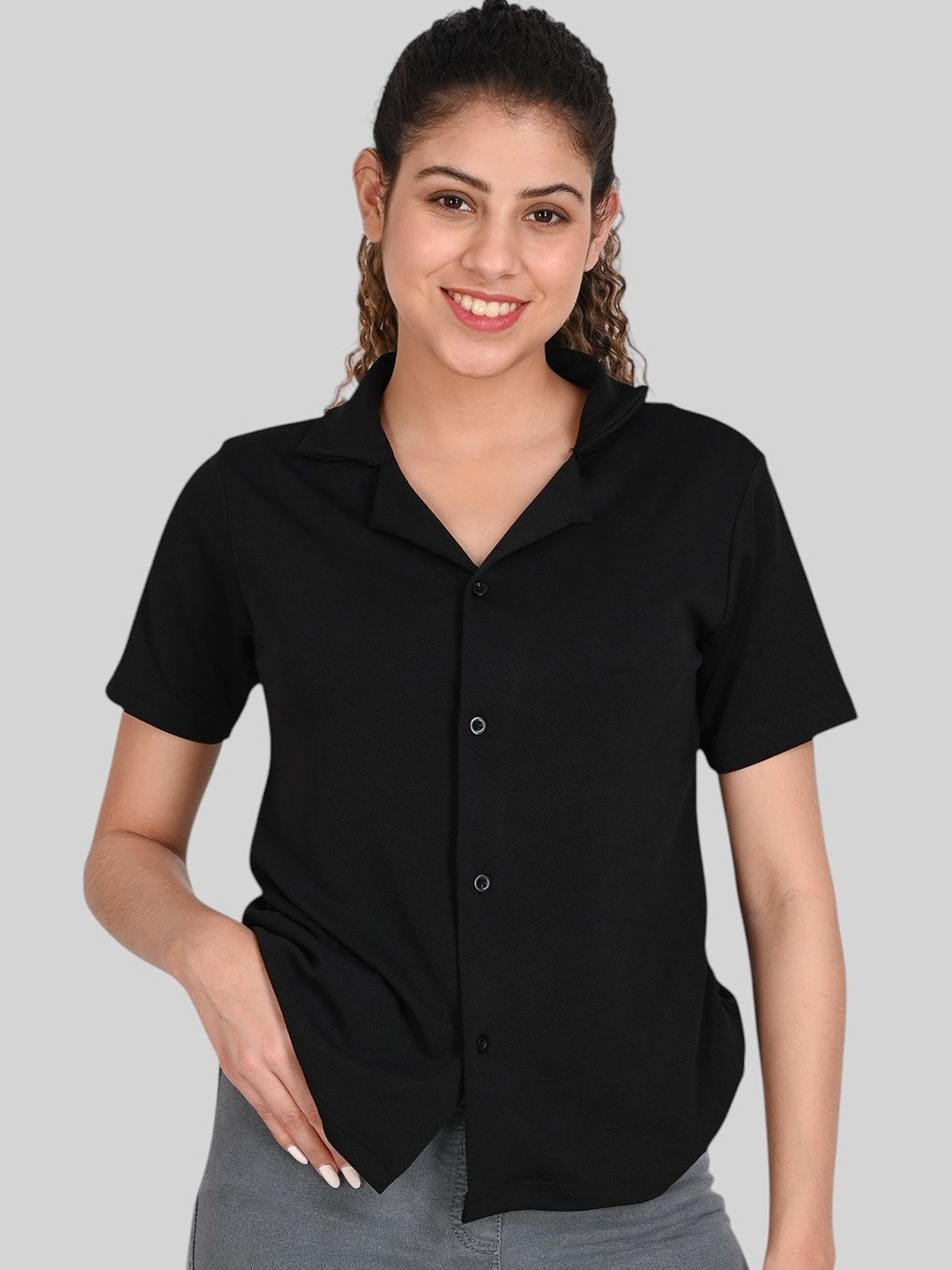 

TRAQUILA Women Comfort Opaque Casual Shirt, Black