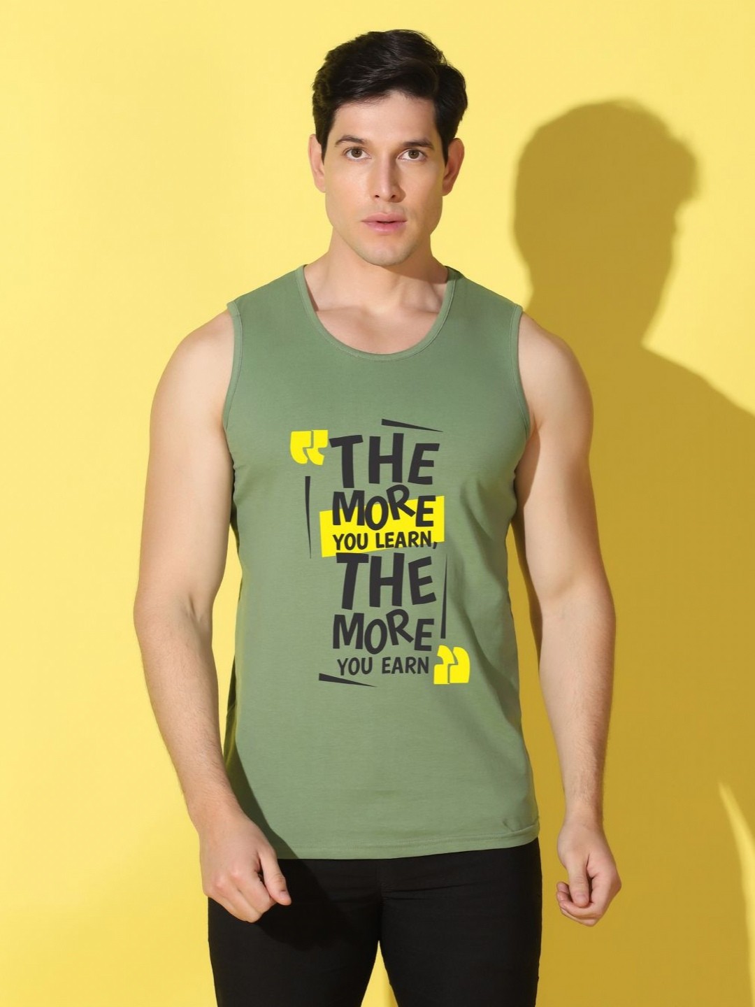 

WOOSTRO Men Typography Printed Applique Slim Fit T-shirt, Green