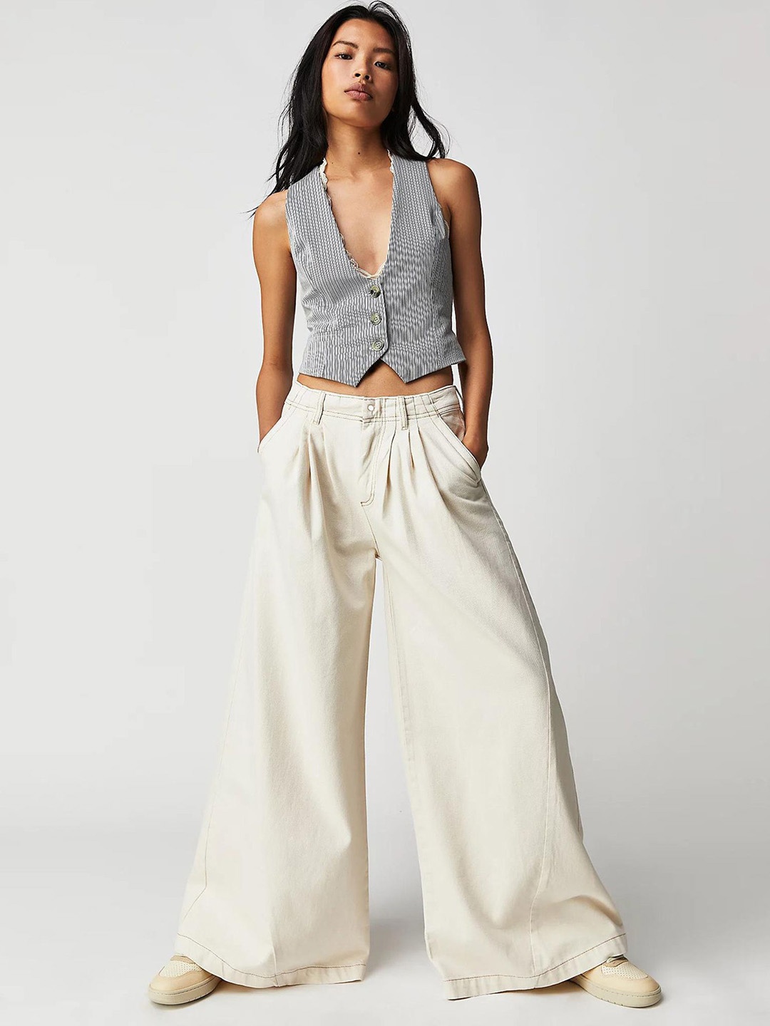 

LULU & SKY Women Low-Rise Pleated Trousers, White