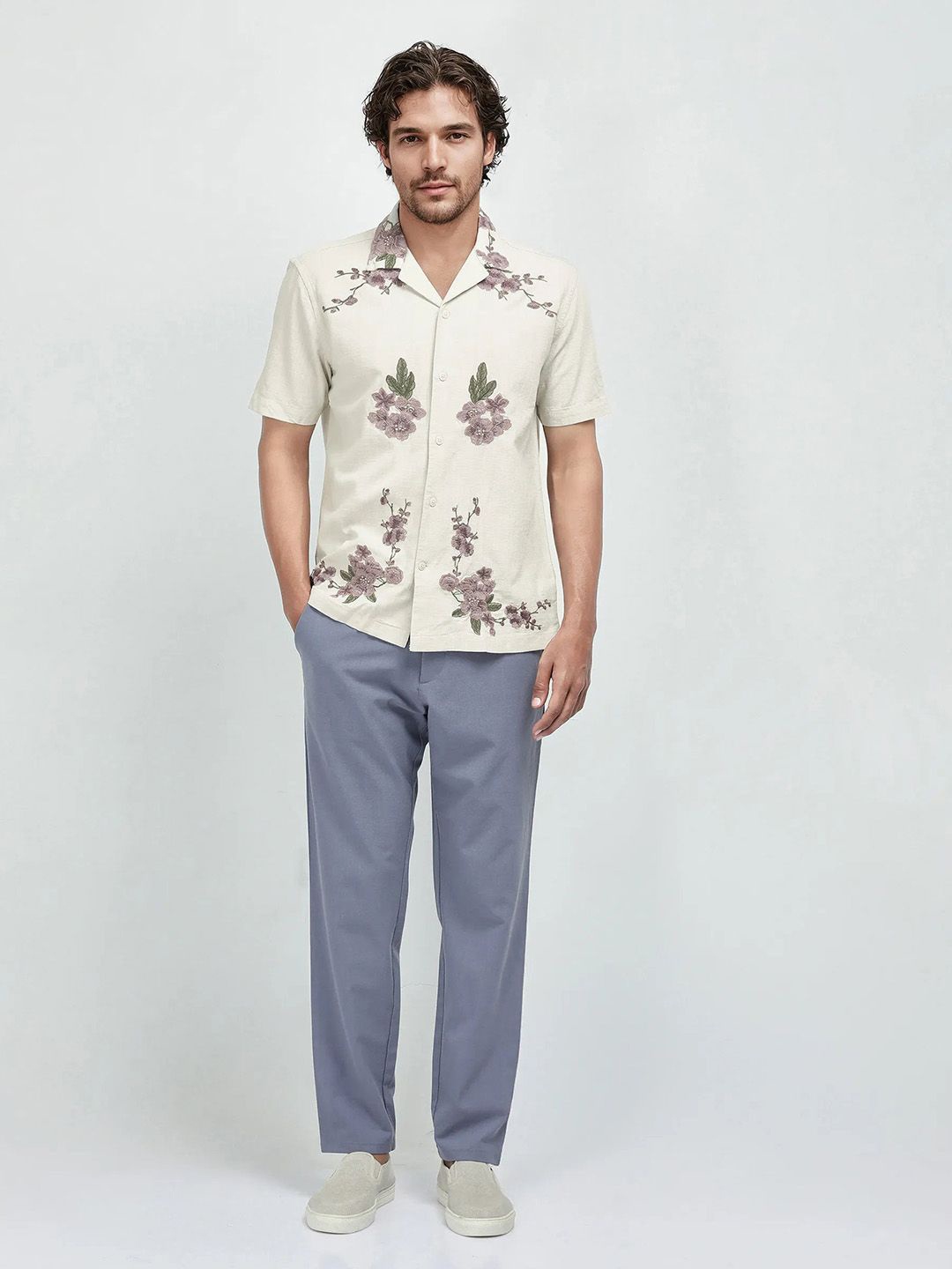 

RARE RABBIT Men Comfort Boxy Floral Opaque Printed Casual Shirt, Off white