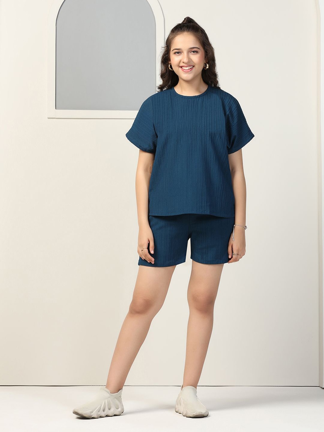 

YK Girls T-shirt with Shorts, Blue