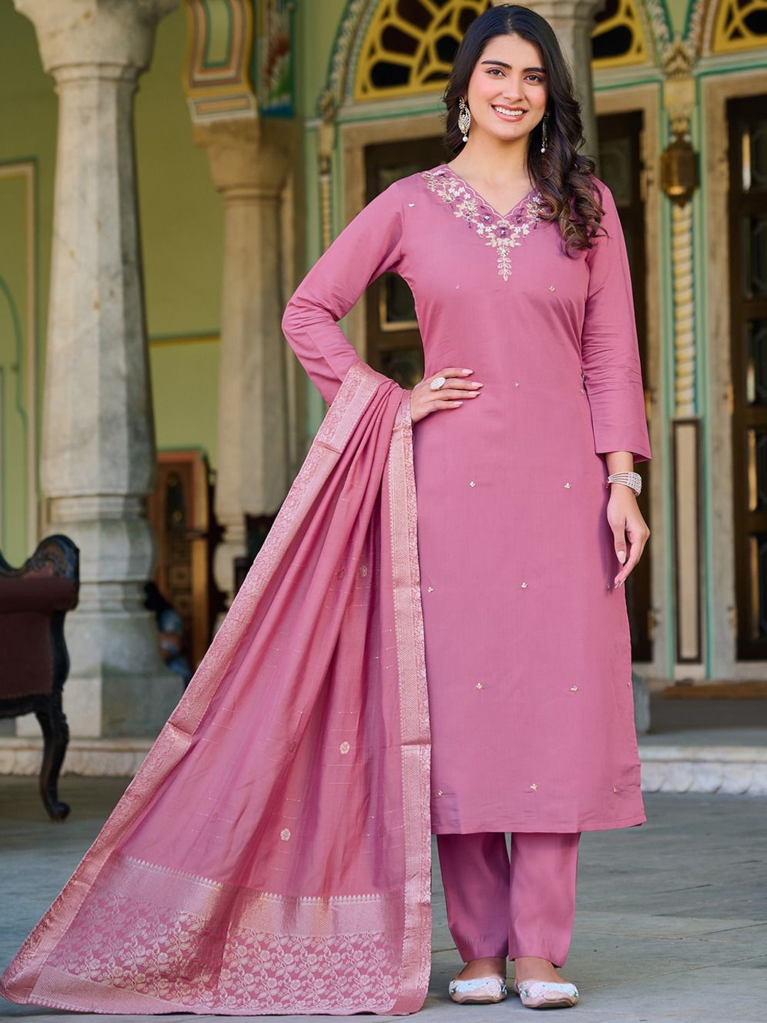 

TWINS LADY Women Embroidered Regular Sequinned Kurta with Trousers & With Dupatta, Pink