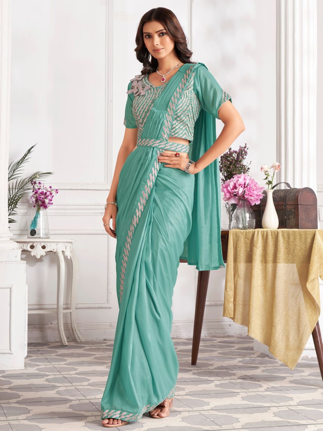 

Suha Embroidered Poly Georgette Saree, Green