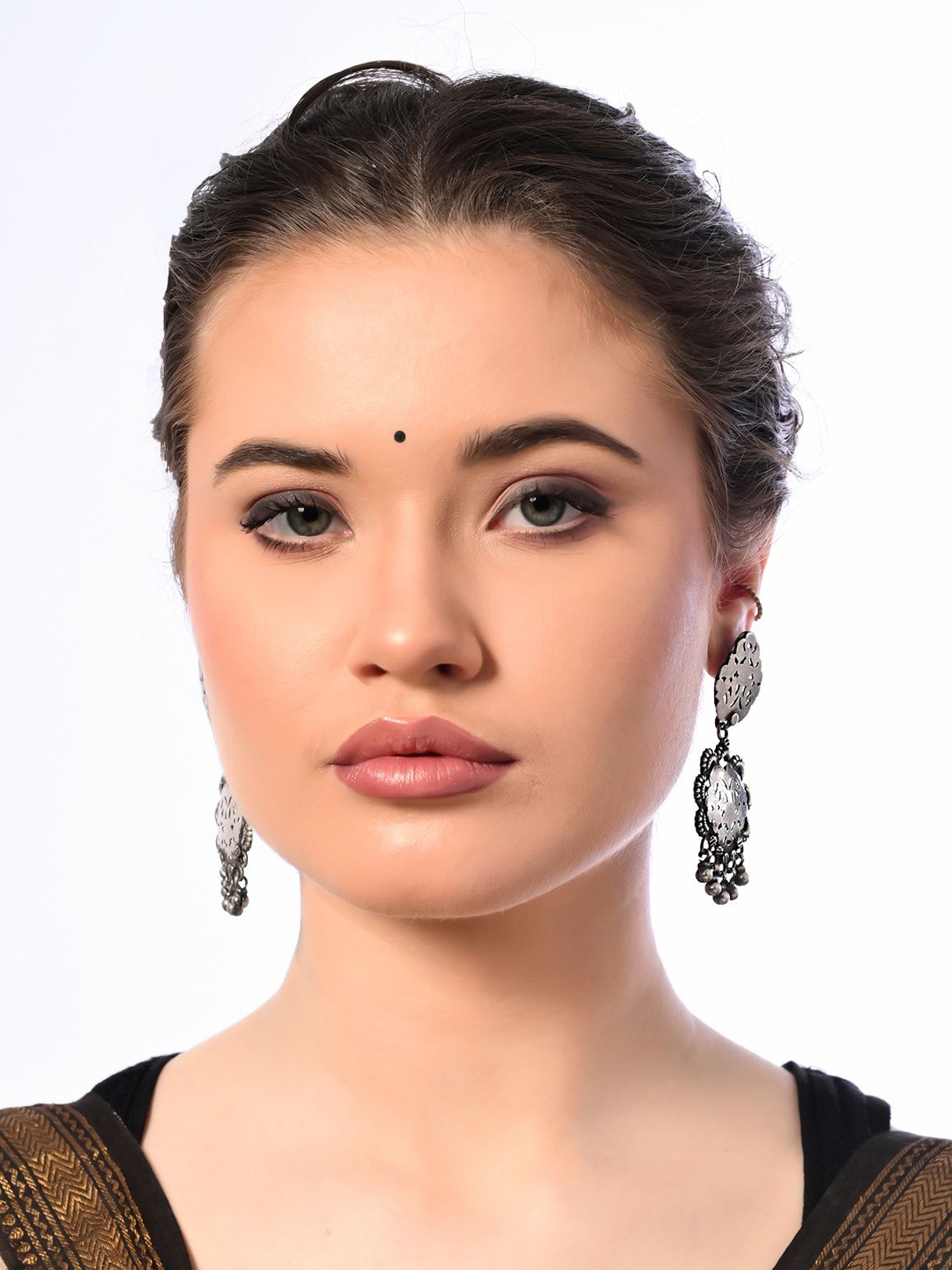 

KINGSIN Classic Jhumkas Earrings, Silver