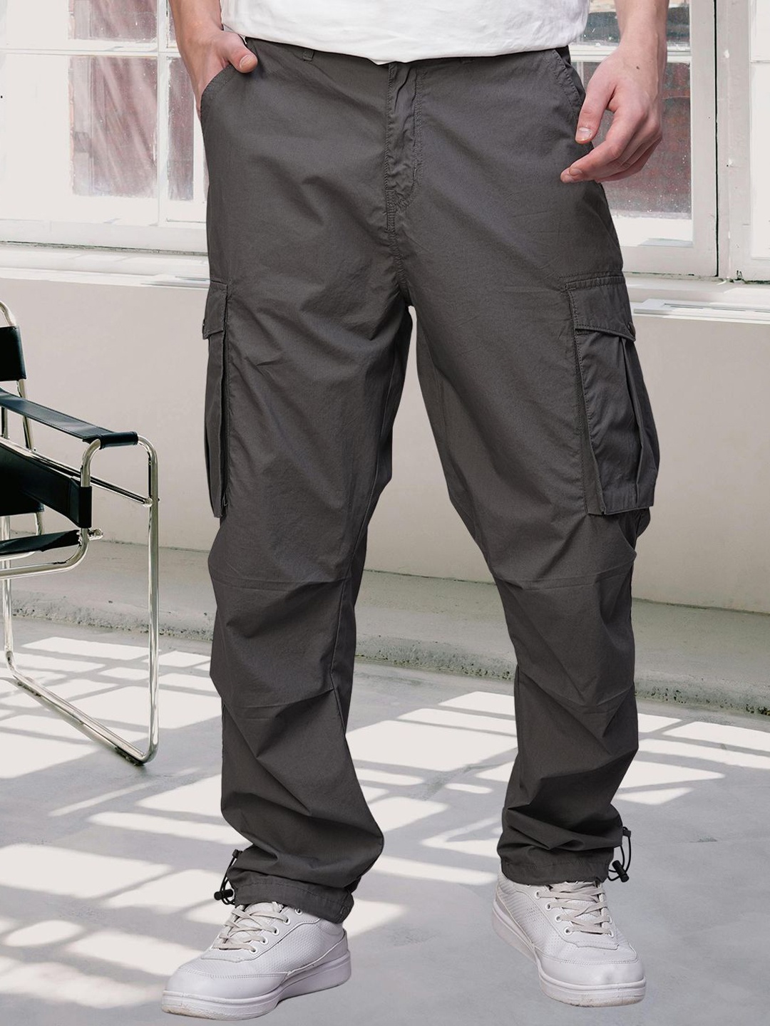 

PRONK Men Relaxed-Fit Cotton Parachute Trousers, Grey