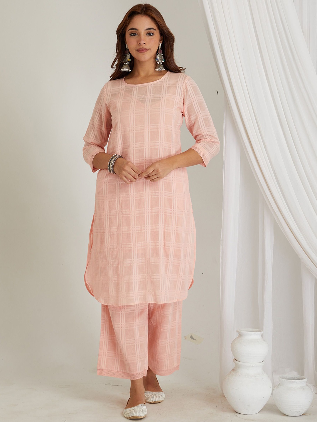 

CYAN Women Striped Flared Sleeves Thread Work Dobby Kurta, Pink