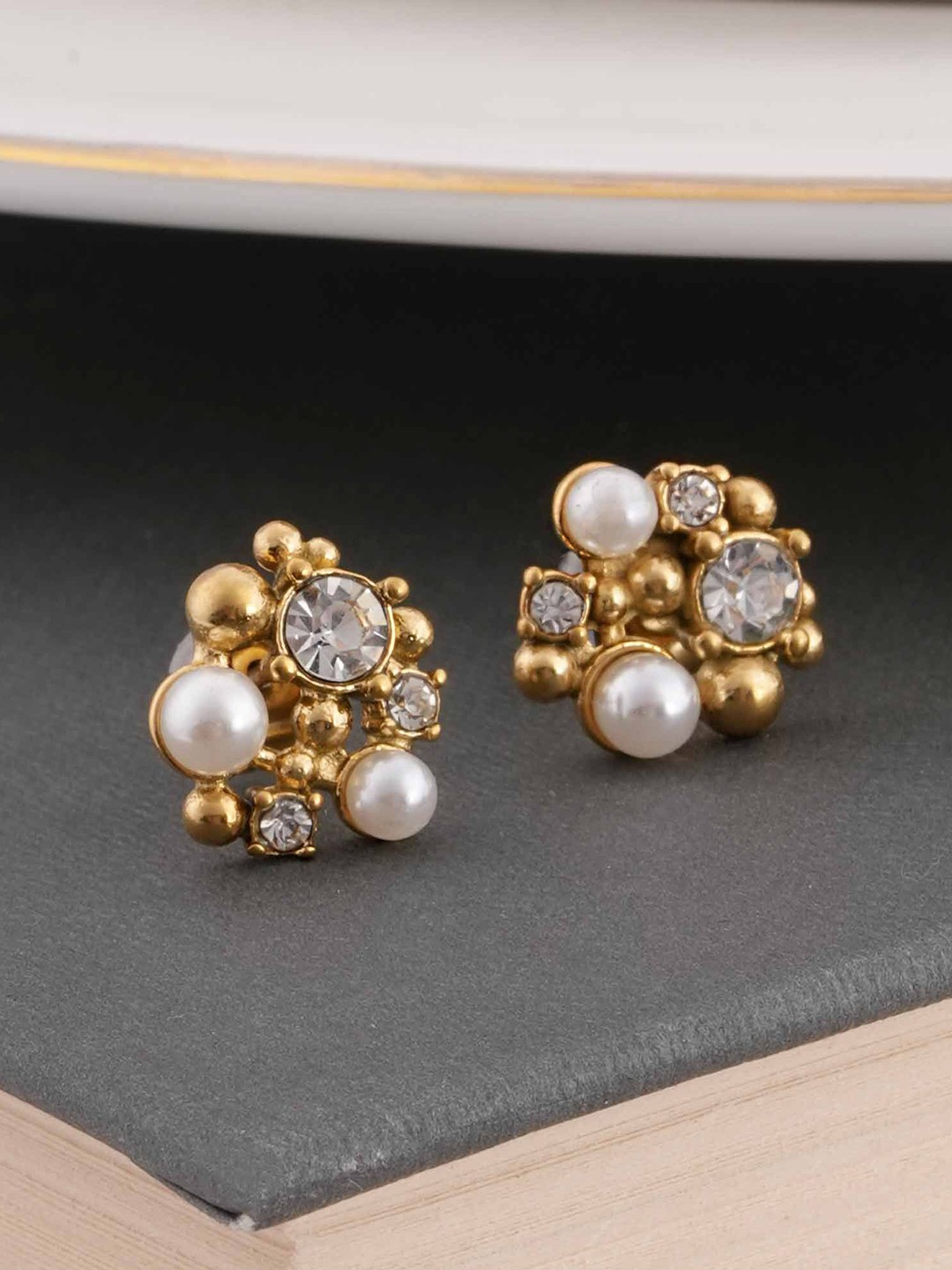 

PALMONAS Contemporary Studs Earrings, Gold