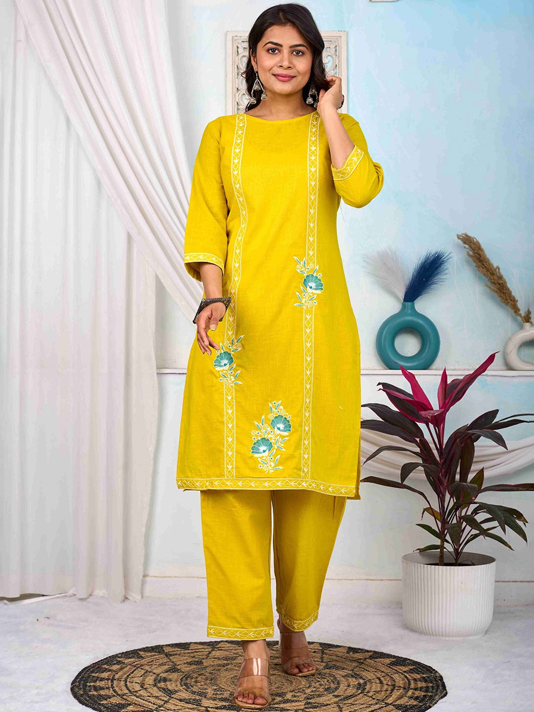 

MissKurti Floral Embroidered Thread Work Cotton Kurta with Trousers, Yellow
