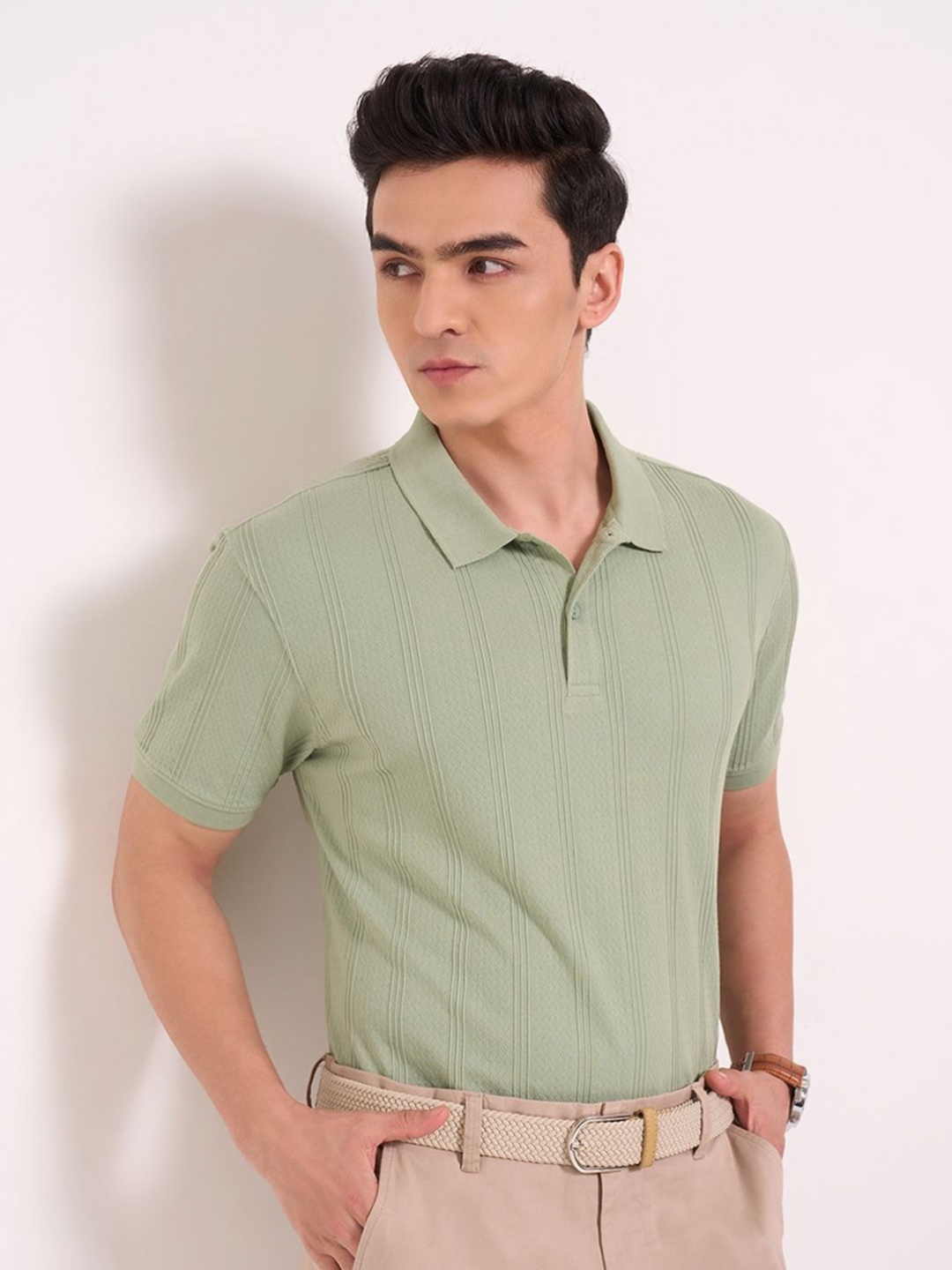 

Peregrine by Pantaloons Men Polo Collar Pockets Slim Fit T-shirt, Green